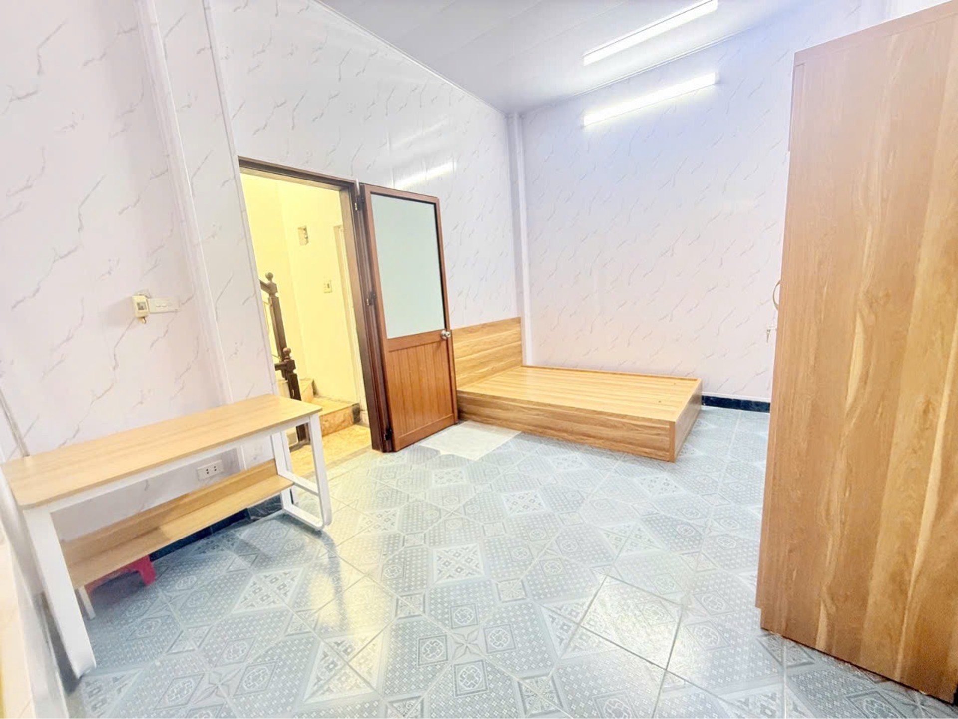 Bán nhà Thanh Nhàn - diện tích 18m2 6 tầng - Nhà dân xây kiên cố - giá 6,5 tỷ