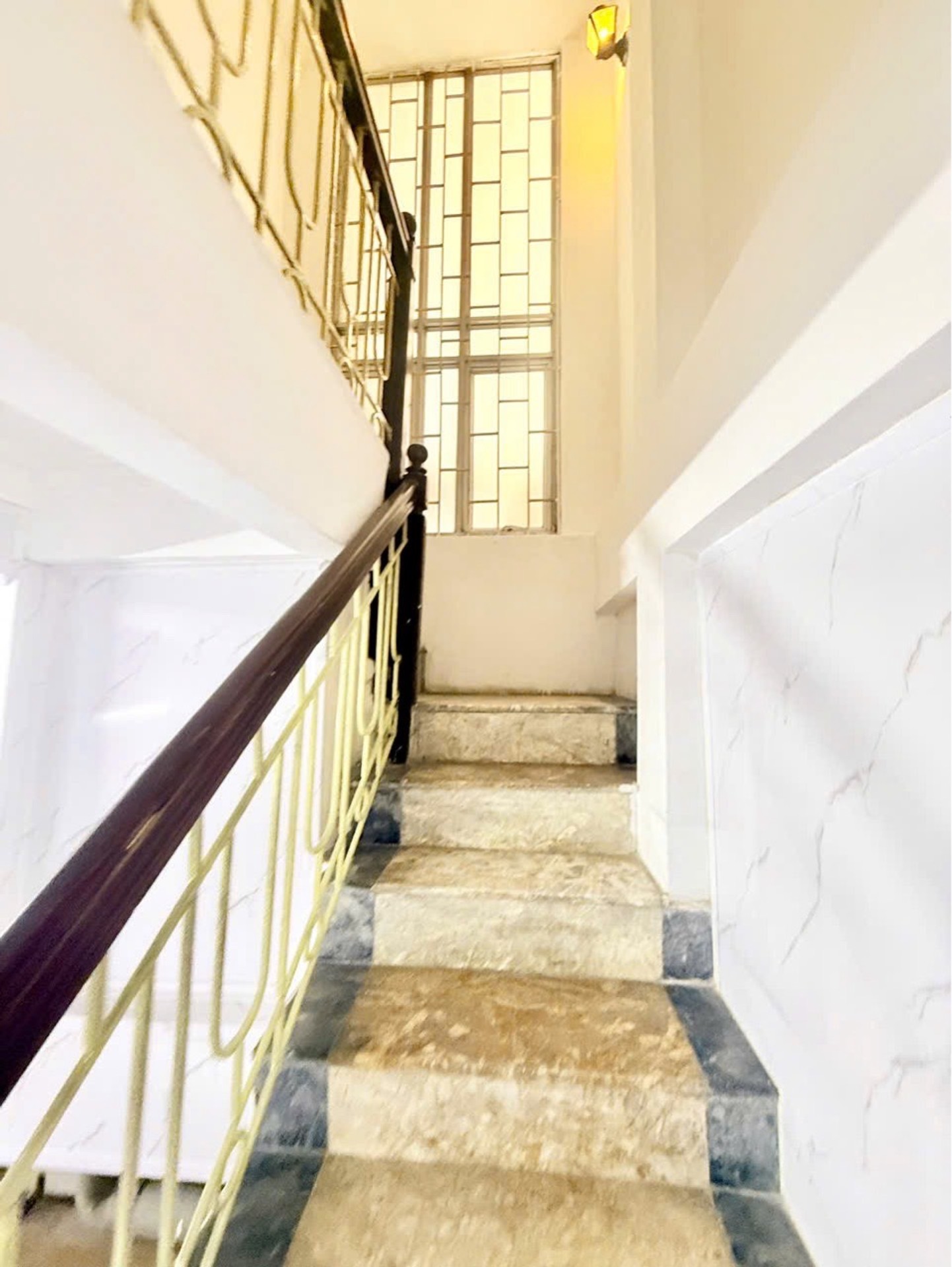 Bán nhà Thanh Nhàn - diện tích 18m2 6 tầng - Nhà dân xây kiên cố - giá 6,5 tỷ