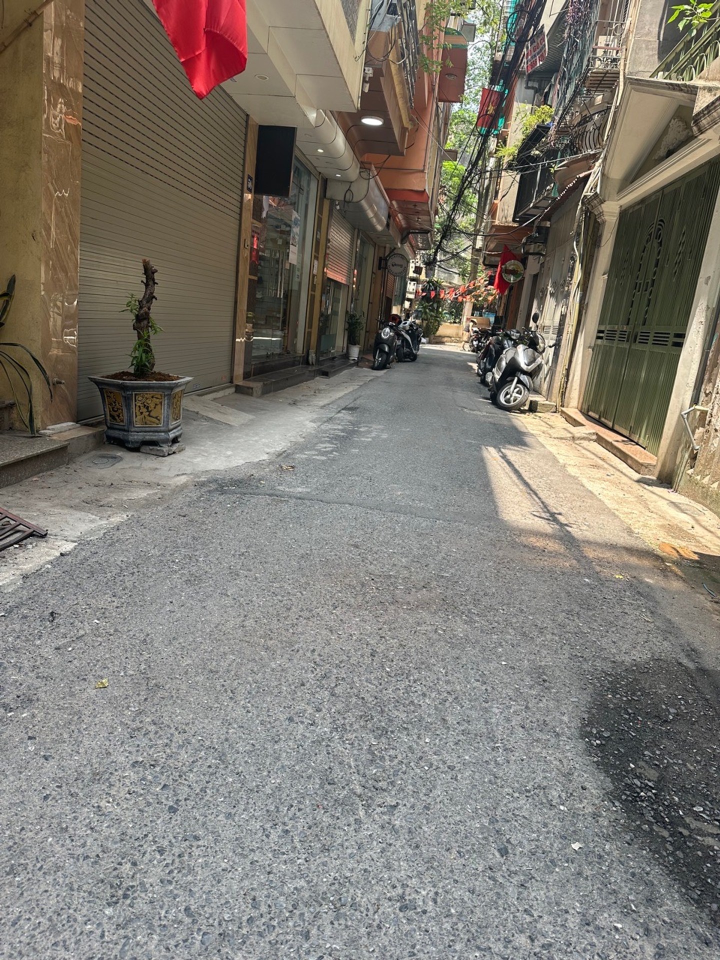 Bán nhà Thanh Nhàn - diện tích 18m2 6 tầng - Nhà dân xây kiên cố - giá 6,5 tỷ