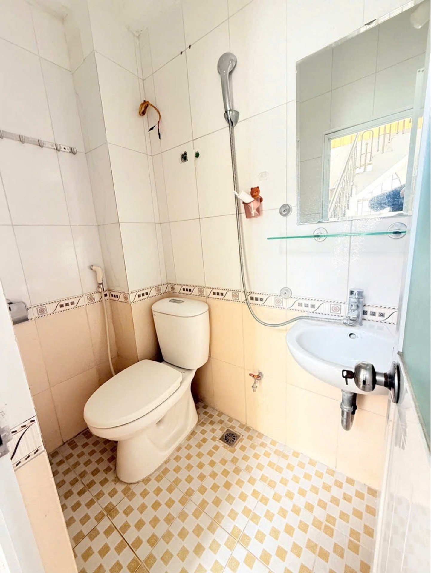 Bán nhà Thanh Nhàn - diện tích 18m2 6 tầng - Nhà dân xây kiên cố - giá 6,5 tỷ