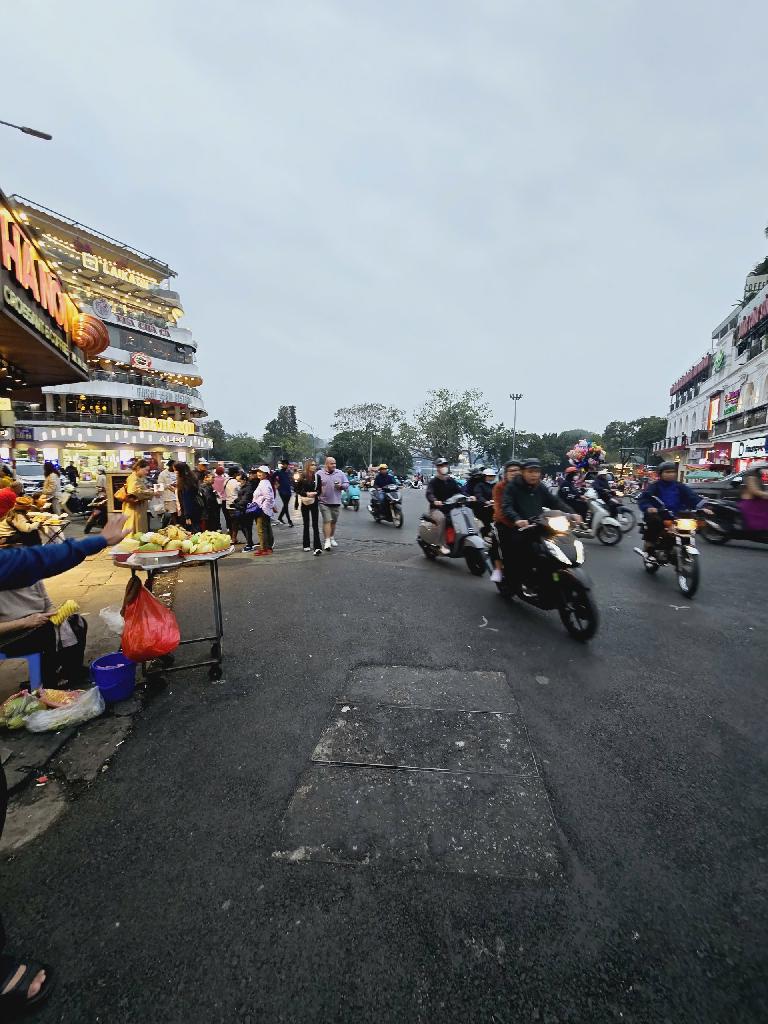 Bán nhà Hàng Đào - diện tích 55m2 2 tầng - Mặt phố Hàng Đào - giá 56,5 tỷ