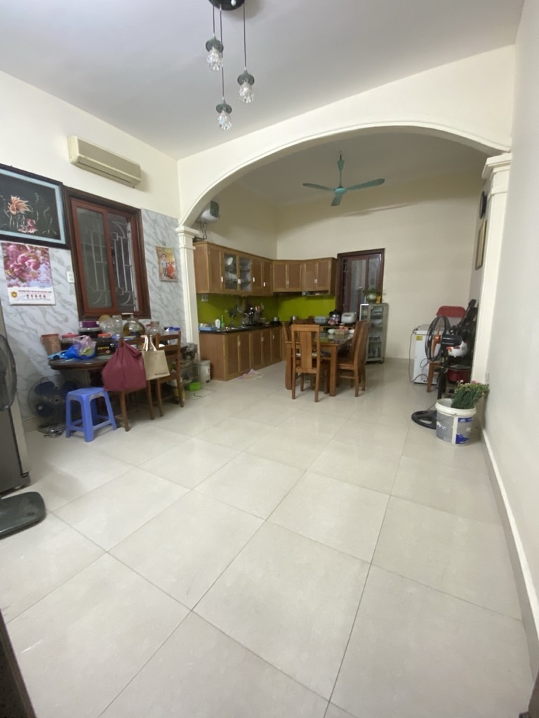 Bán nhà Nguyễn Trãi - diện tích 150m2 4 tầng - Đang cập nhật - giá 27 tỷ