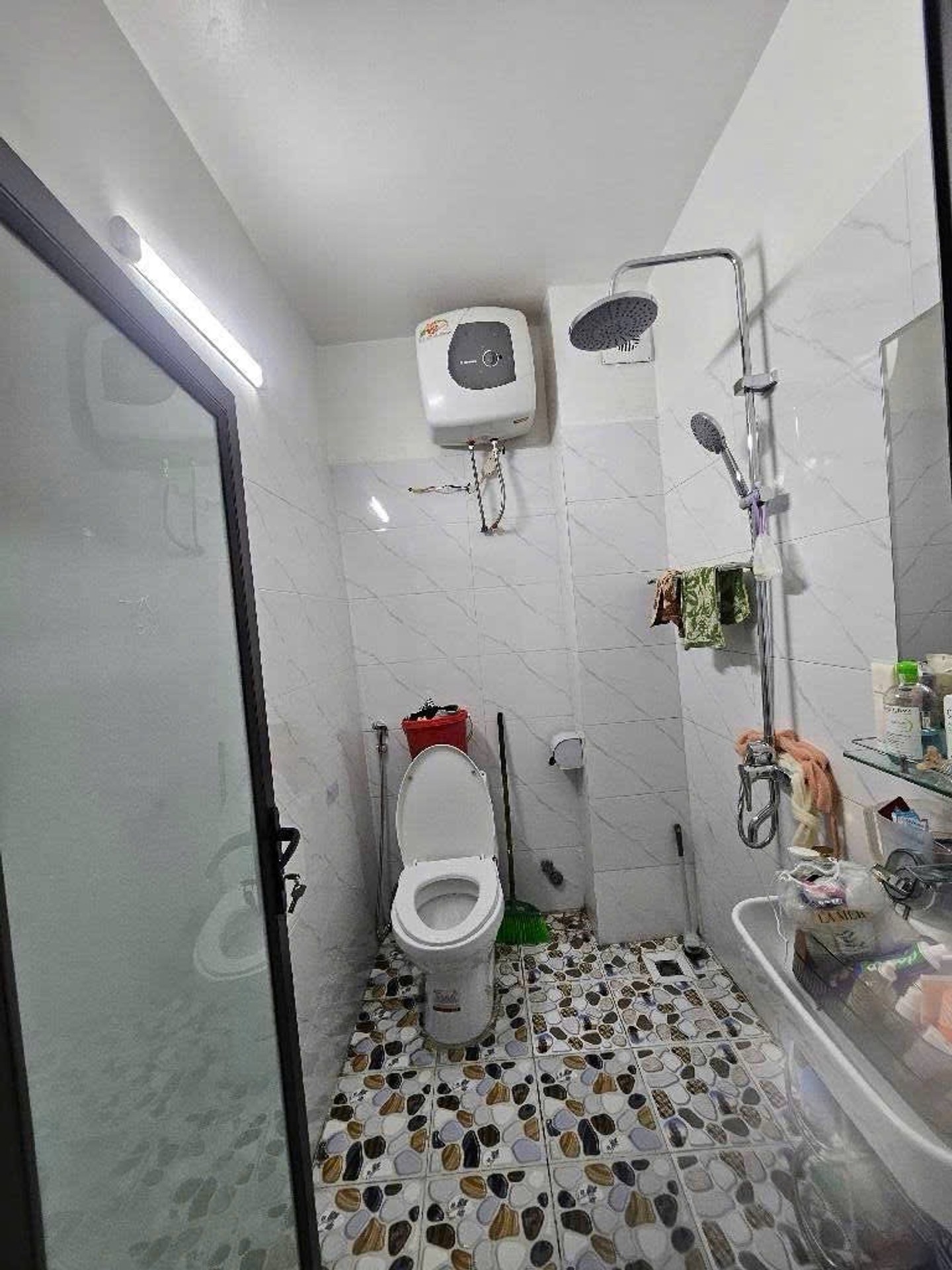 Bán nhà Tân Mai - diện tích 32m2 5 tầng - Ba gác tận cửa - giá 7,48 tỷ