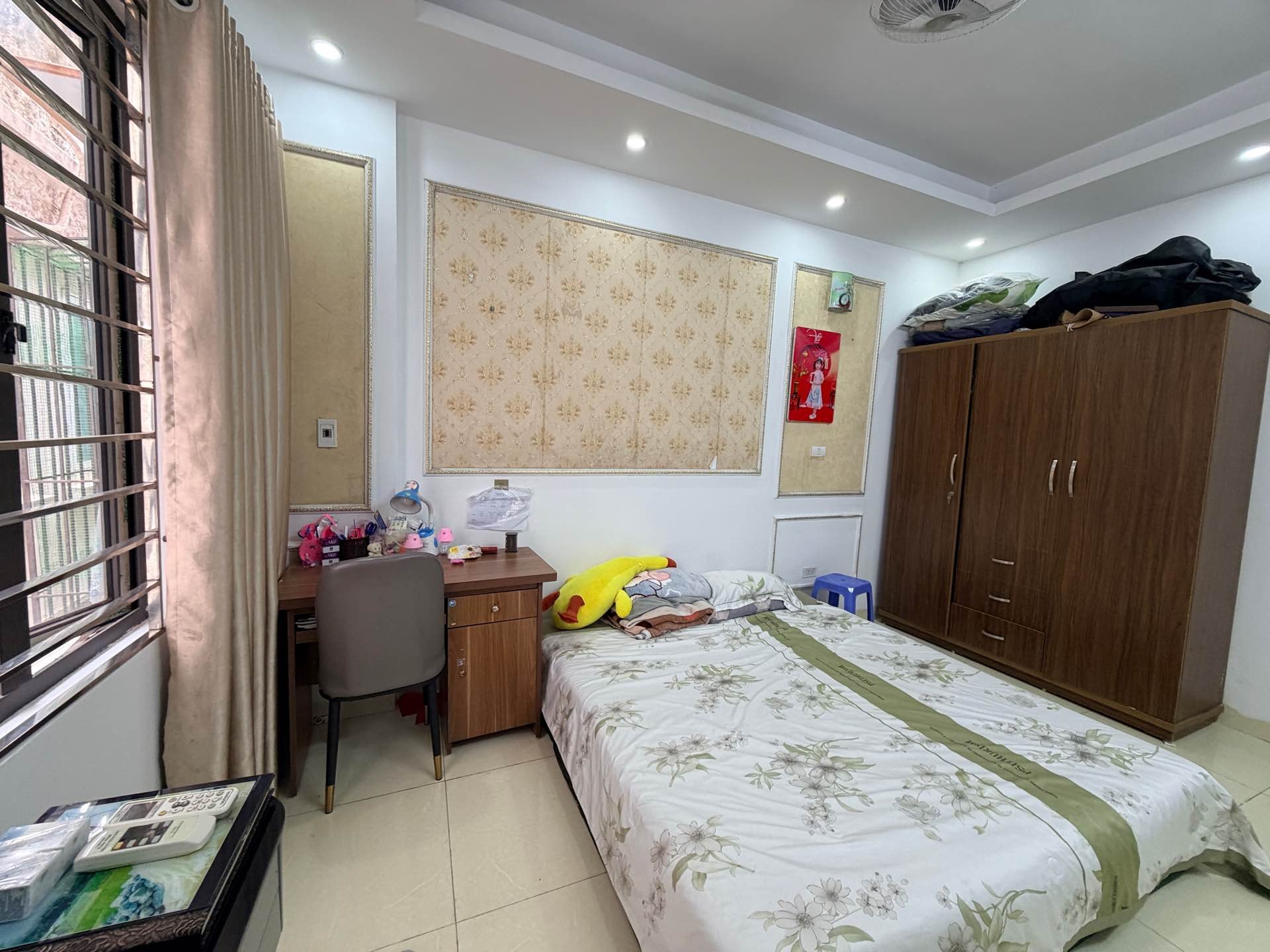 Bán nhà Đông Thiên - diện tích 40m2 4 tầng - Nhà đẹp ở luôn - giá 8,95 tỷ
