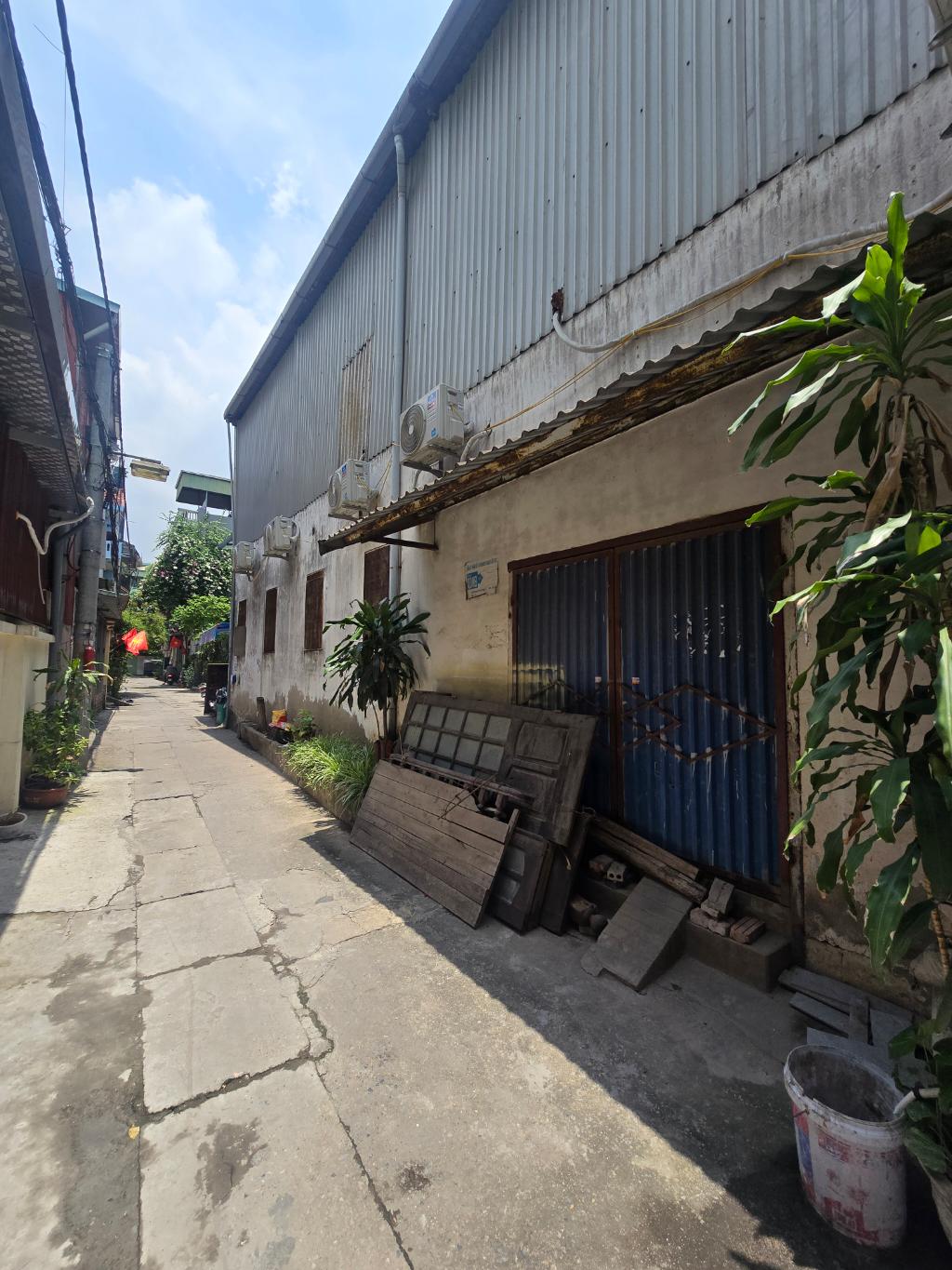 Bán nhà Lĩnh Nam - diện tích 100m2 1 tầng - Ô TÔ - giá 28 tỷ