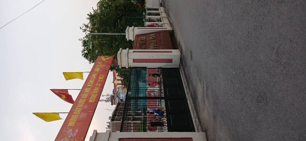 Bán nhà Giải Phóng - diện tích 173m2 3 tầng - Ngõ ô tô vào - giá 30,5 tỷ