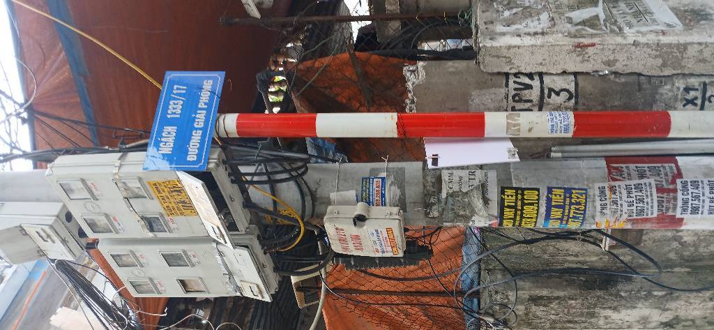 Bán nhà Giải Phóng - diện tích 173m2 3 tầng - Ngõ ô tô vào - giá 30,5 tỷ