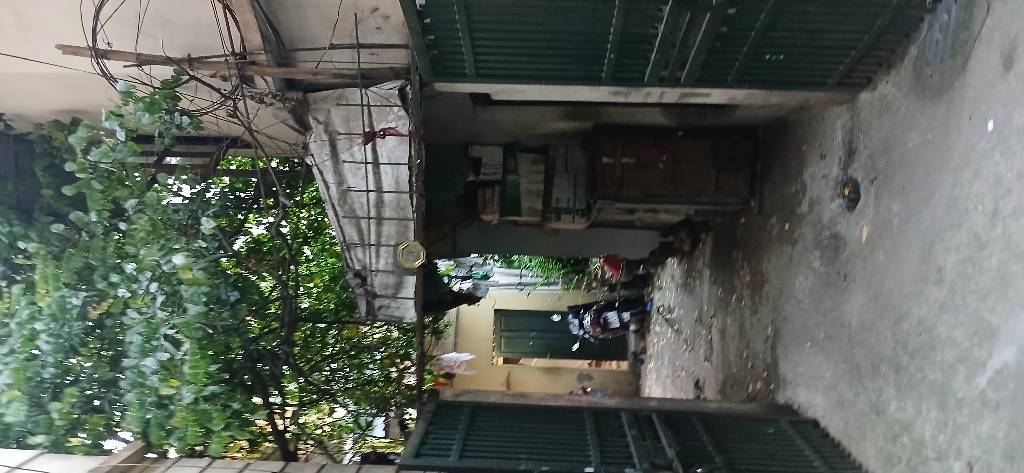 Bán nhà Giải Phóng - diện tích 173m2 3 tầng - Ngõ ô tô vào - giá 30,5 tỷ