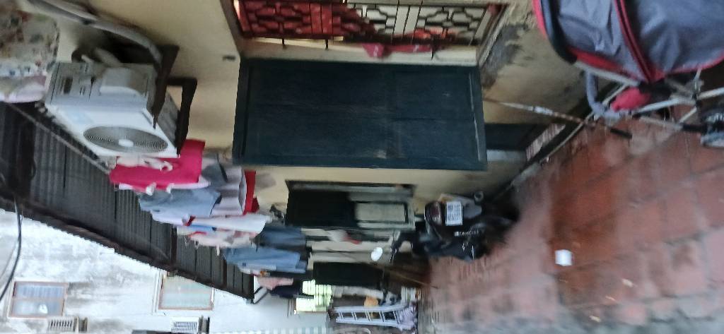 Bán nhà Giải Phóng - diện tích 173m2 3 tầng - Ngõ ô tô vào - giá 30,5 tỷ