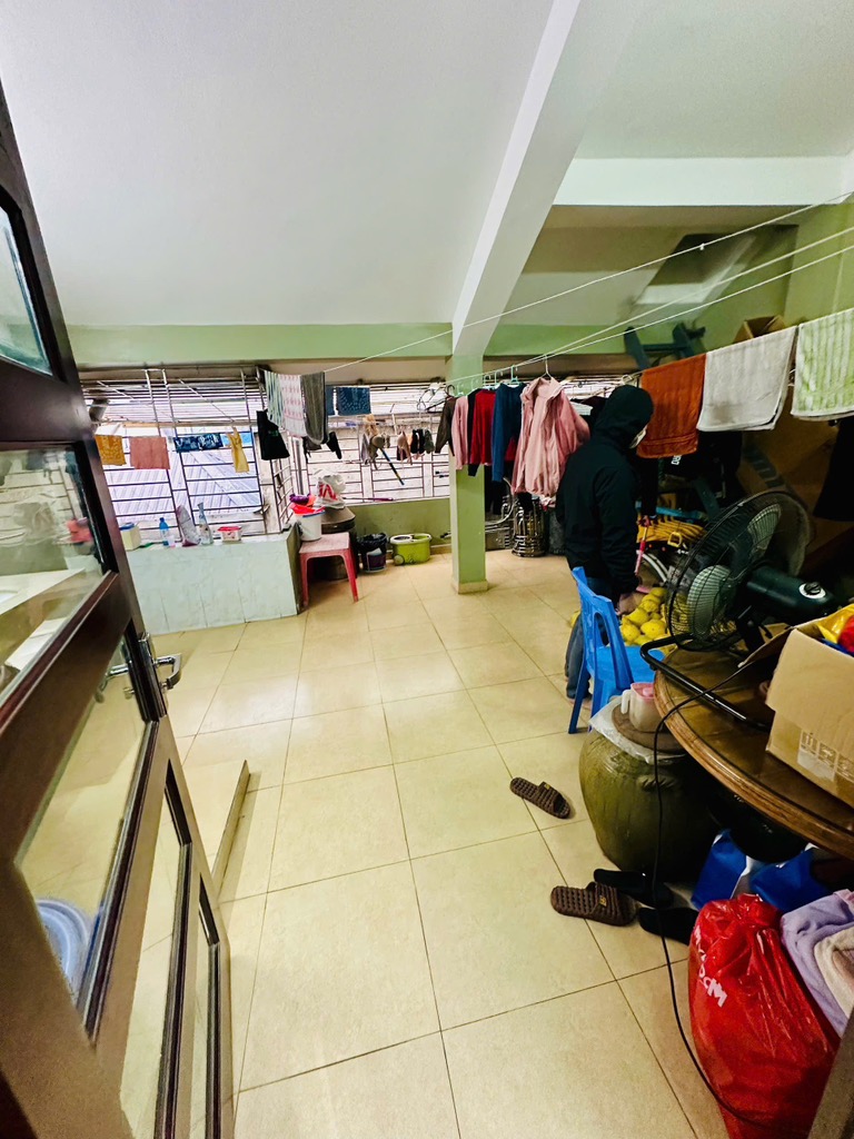 Bán nhà Nguyễn Trãi - diện tích 91.3m2 5 tầng - ô tô tránh - giá 52 tỷ