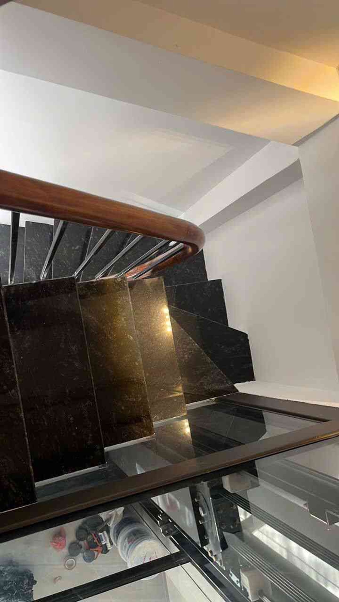 Bán nhà Thanh Nhàn - diện tích 25m2 5 tầng - ô tô đỗ cửa - giá 11,5 tỷ