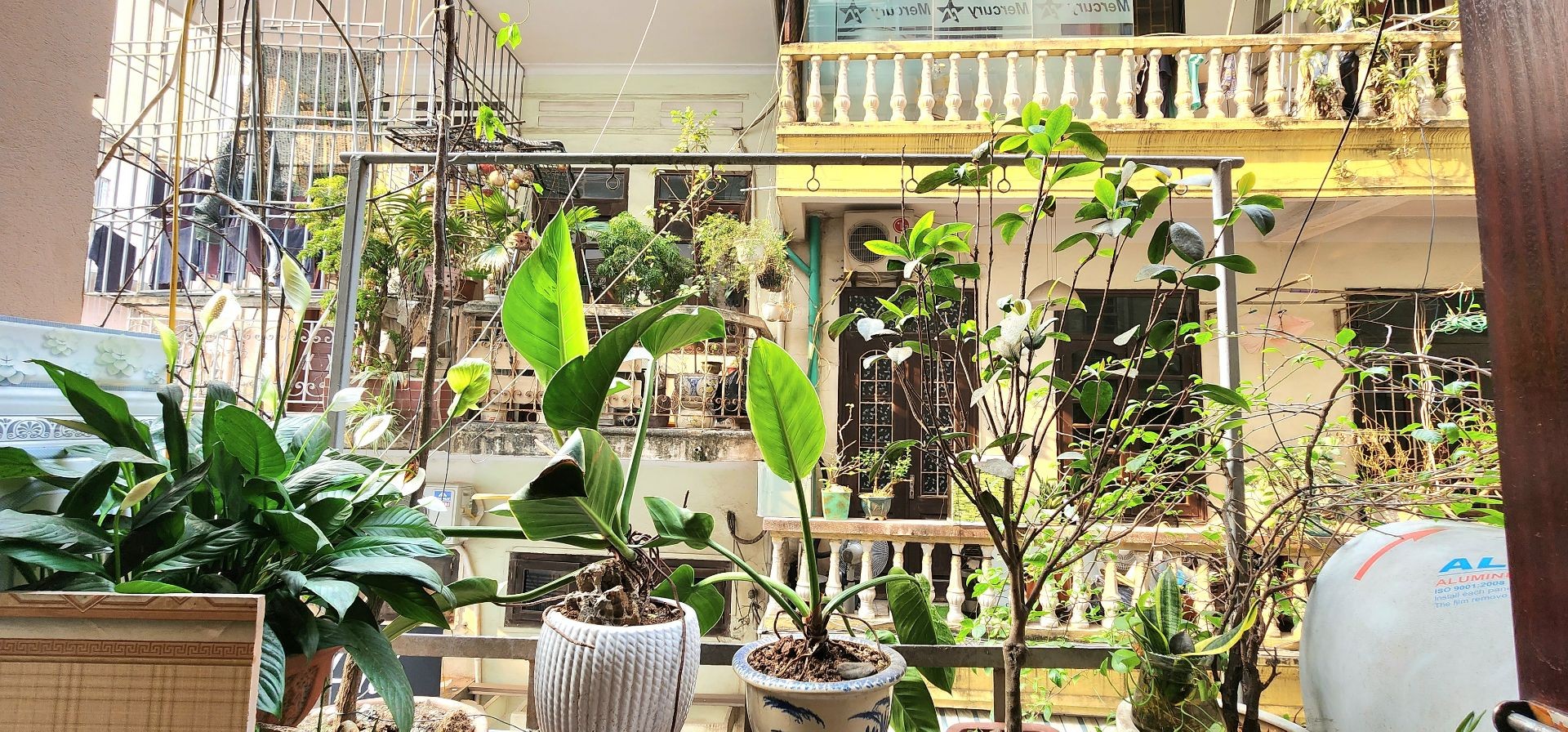 Bán nhà Bạch Mai - diện tích 27m2 5 tầng - Ô tô qua nhà - giá 15 tỷ