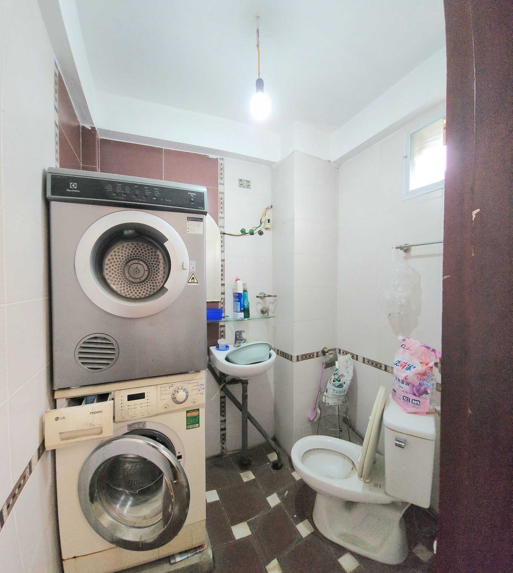 Bán nhà Bạch Mai - diện tích 27m2 5 tầng - Ô tô qua nhà - giá 15 tỷ