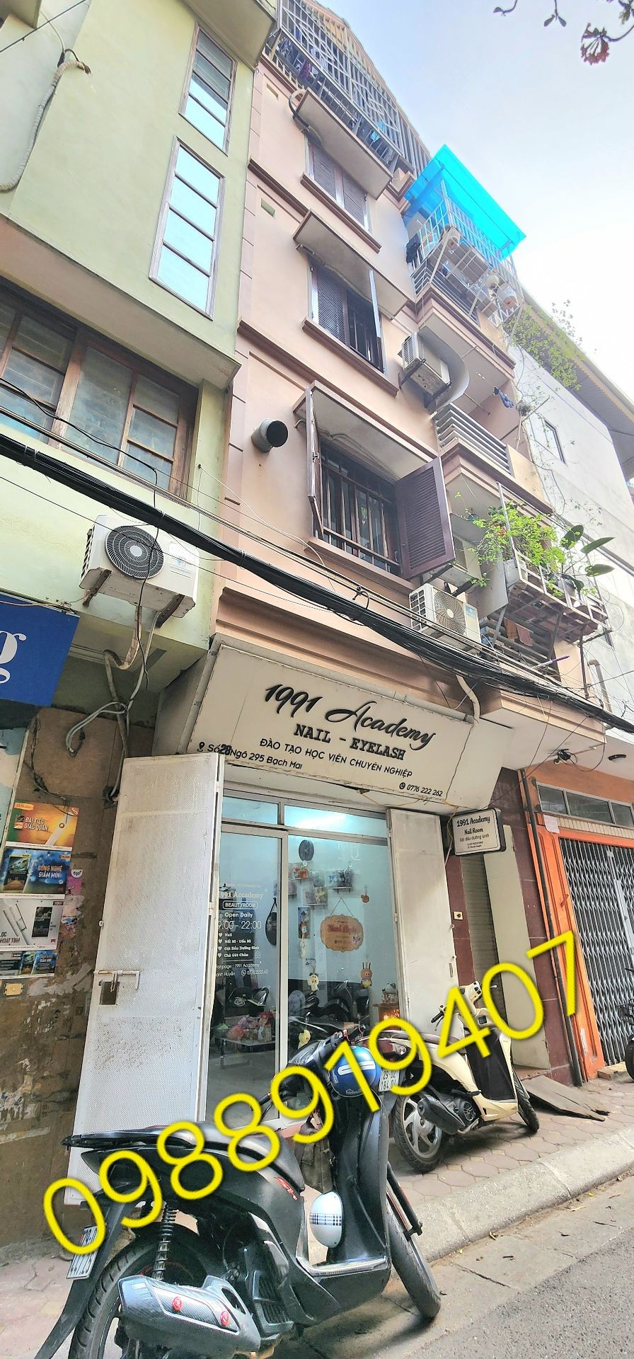 Bán nhà Bạch Mai - diện tích 27m2 5 tầng - Ô tô qua nhà - giá 15 tỷ