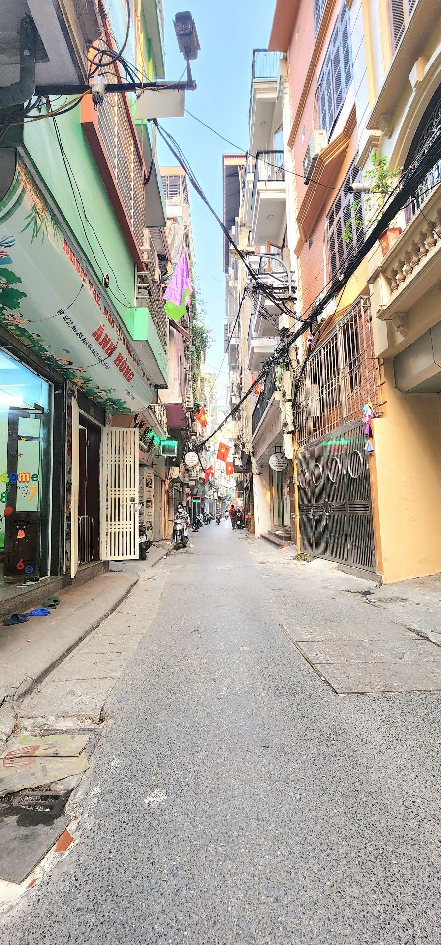 Bán nhà Bạch Mai - diện tích 27m2 5 tầng - Ô tô qua nhà - giá 15 tỷ