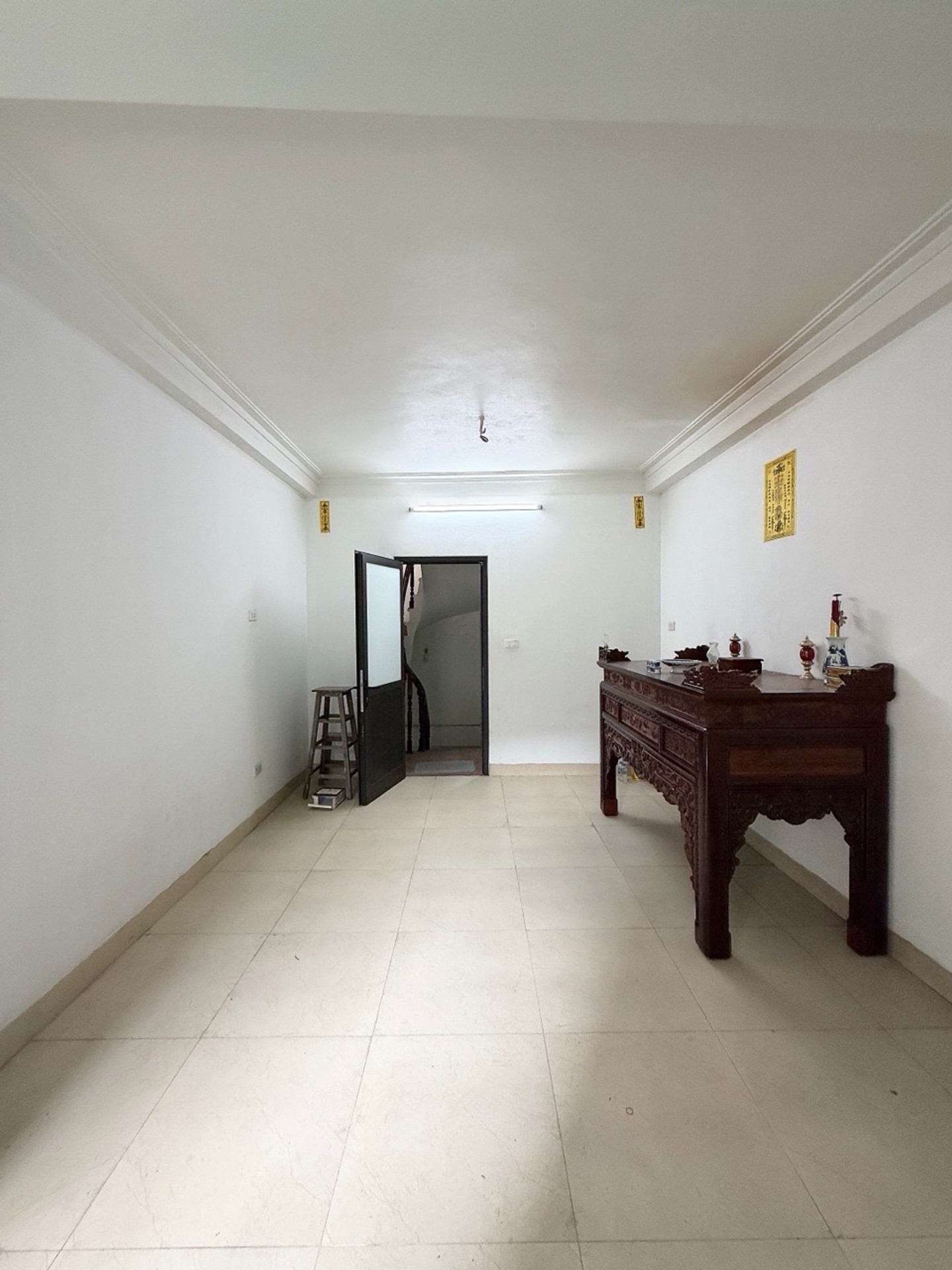 Bán nhà Hồng Mai - diện tích 30m2 4 tầng - Ô tô 10 mét - giá 4,6 tỷ