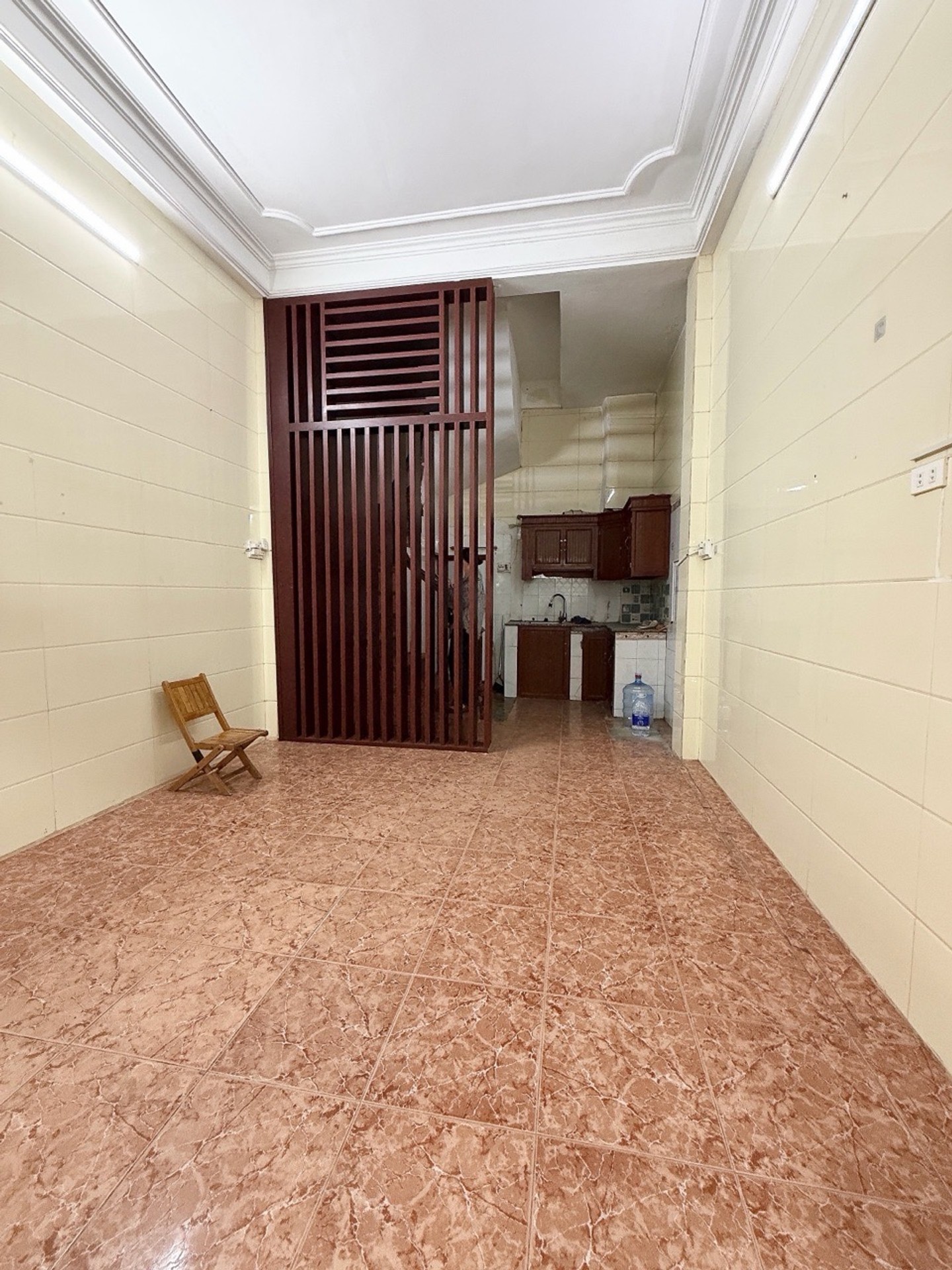 Bán nhà Hồng Mai - diện tích 30m2 4 tầng - Ô tô 10 mét - giá 4,6 tỷ