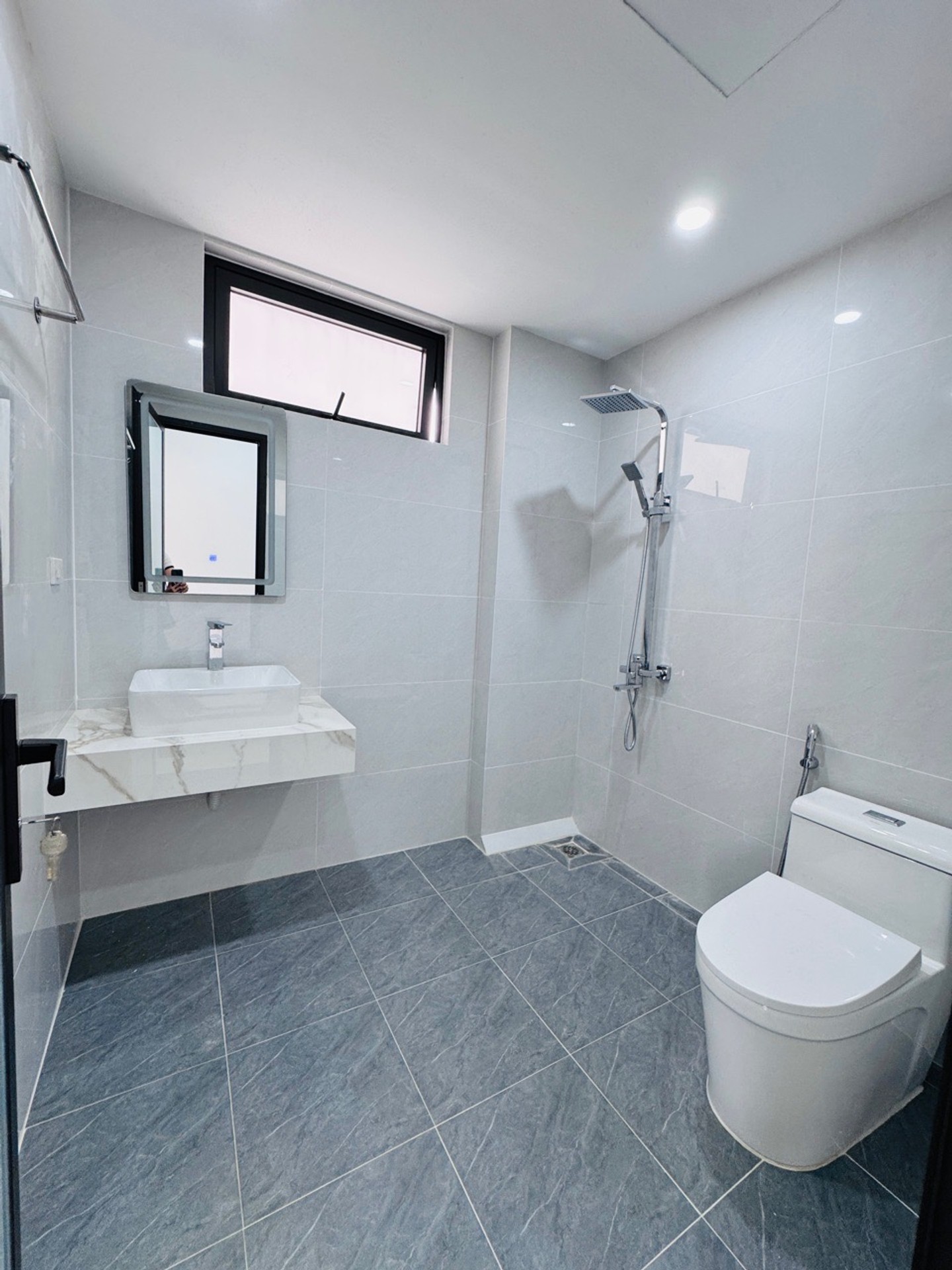 Bán nhà Định Công Hạ - diện tích 51m2 6 tầng - Ô TÔ CHẠY VÒNG QUANH - giá 14,5 tỷ