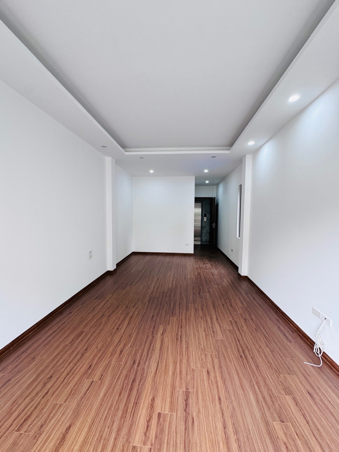 Bán nhà Định Công Hạ - diện tích 51m2 6 tầng - Ô TÔ CHẠY VÒNG QUANH - giá 14,5 tỷ