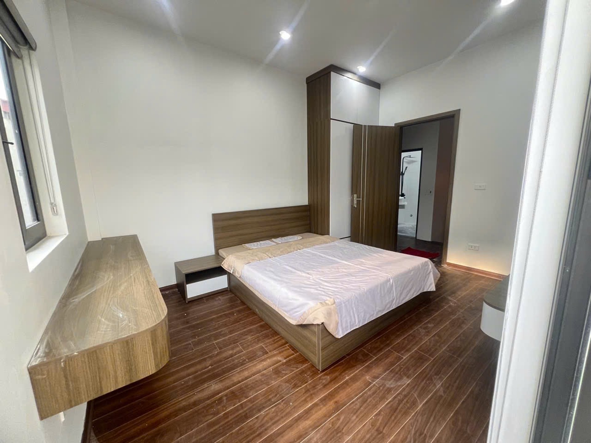 Bán nhà Trương Định - diện tích 32m2 5 tầng - Nhà mới đẹp, nội thất đầy đủ - giá 7,5 tỷ