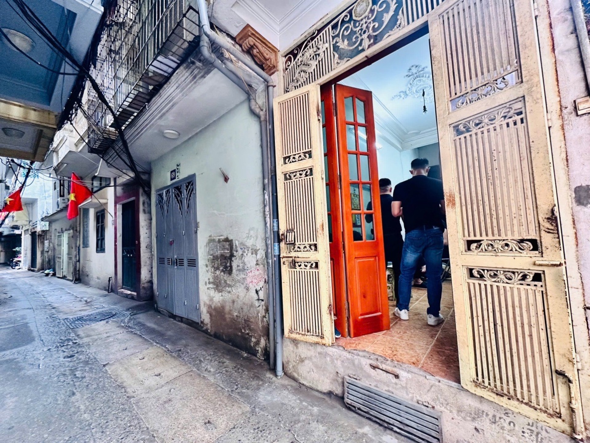 Bán nhà Hai Bà Trưng - diện tích 18m2 4 tầng - Ngõ thông - giá 4,38 tỷ