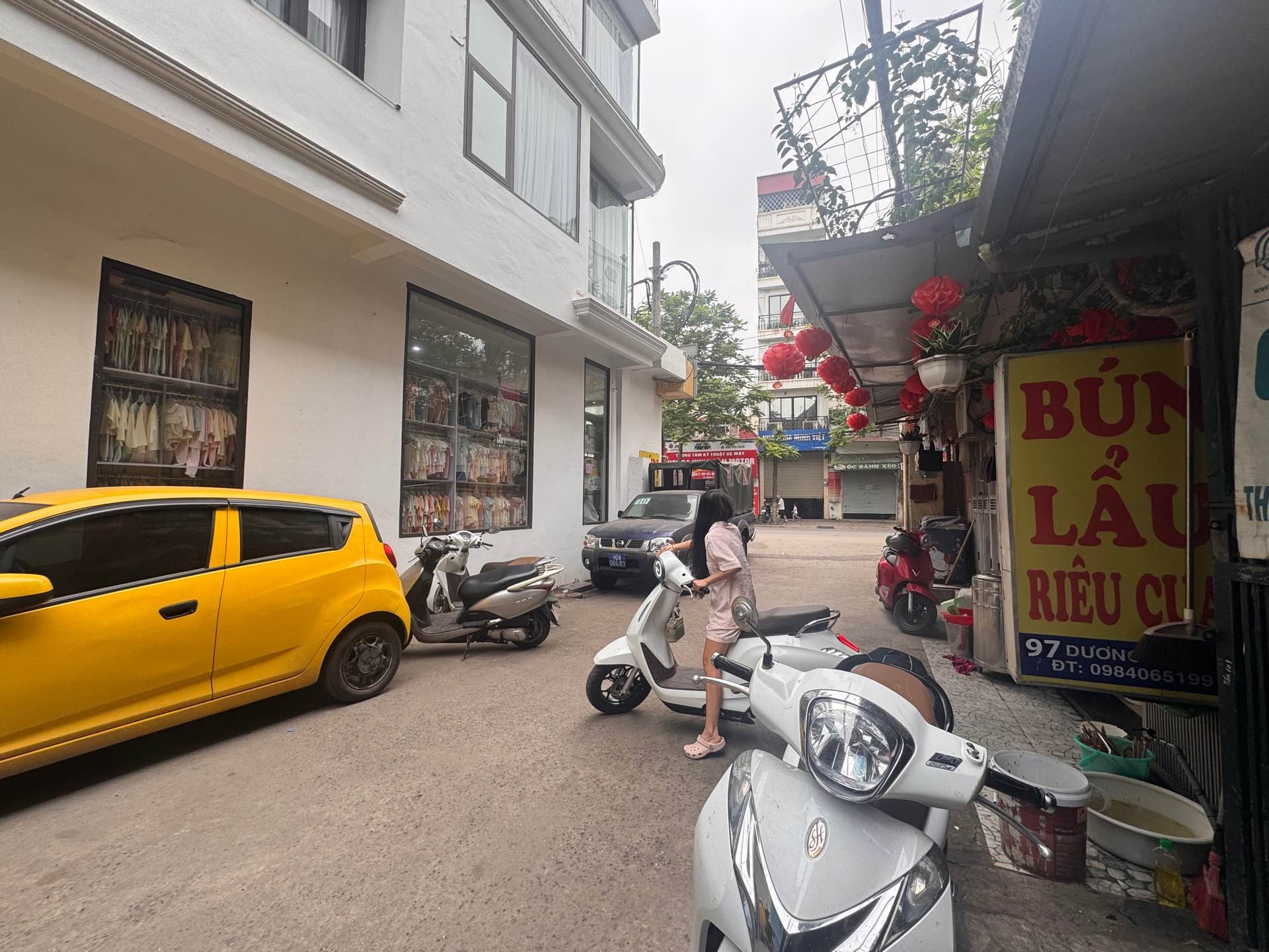Bán nhà Dương Văn Bé - diện tích 85m2 1 tầng - ô tô đỗ cửa - giá 7 tỷ