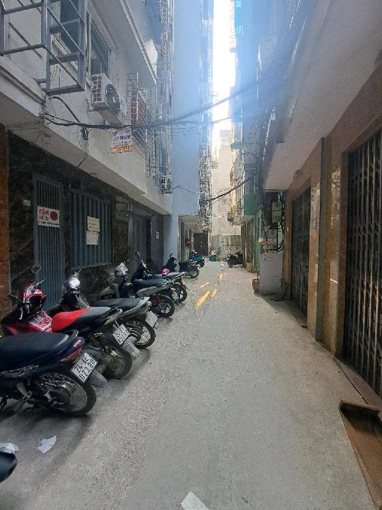 Bán nhà Triều Khúc - diện tích 126m2 9 tầng - Cực hiếm - giá 28,5 tỷ