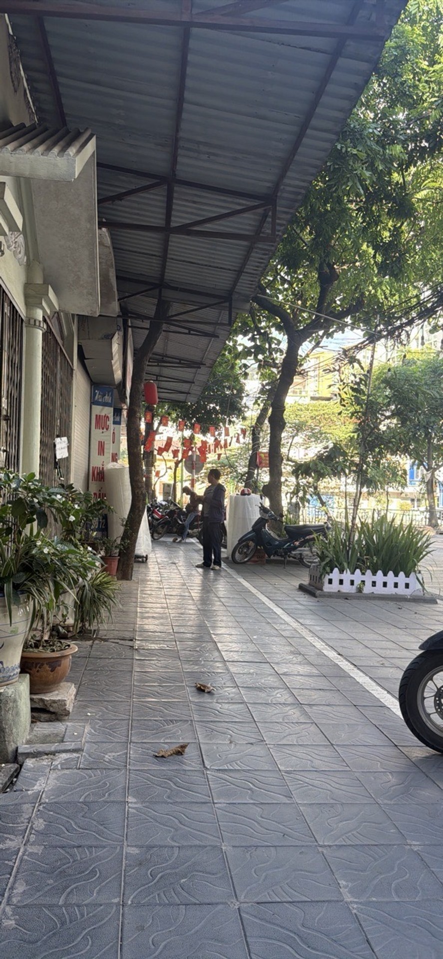Bán nhà Trịnh Đình Cửu - diện tích 23m2 5 tầng - Cực hiếm - giá 6,5 tỷ
