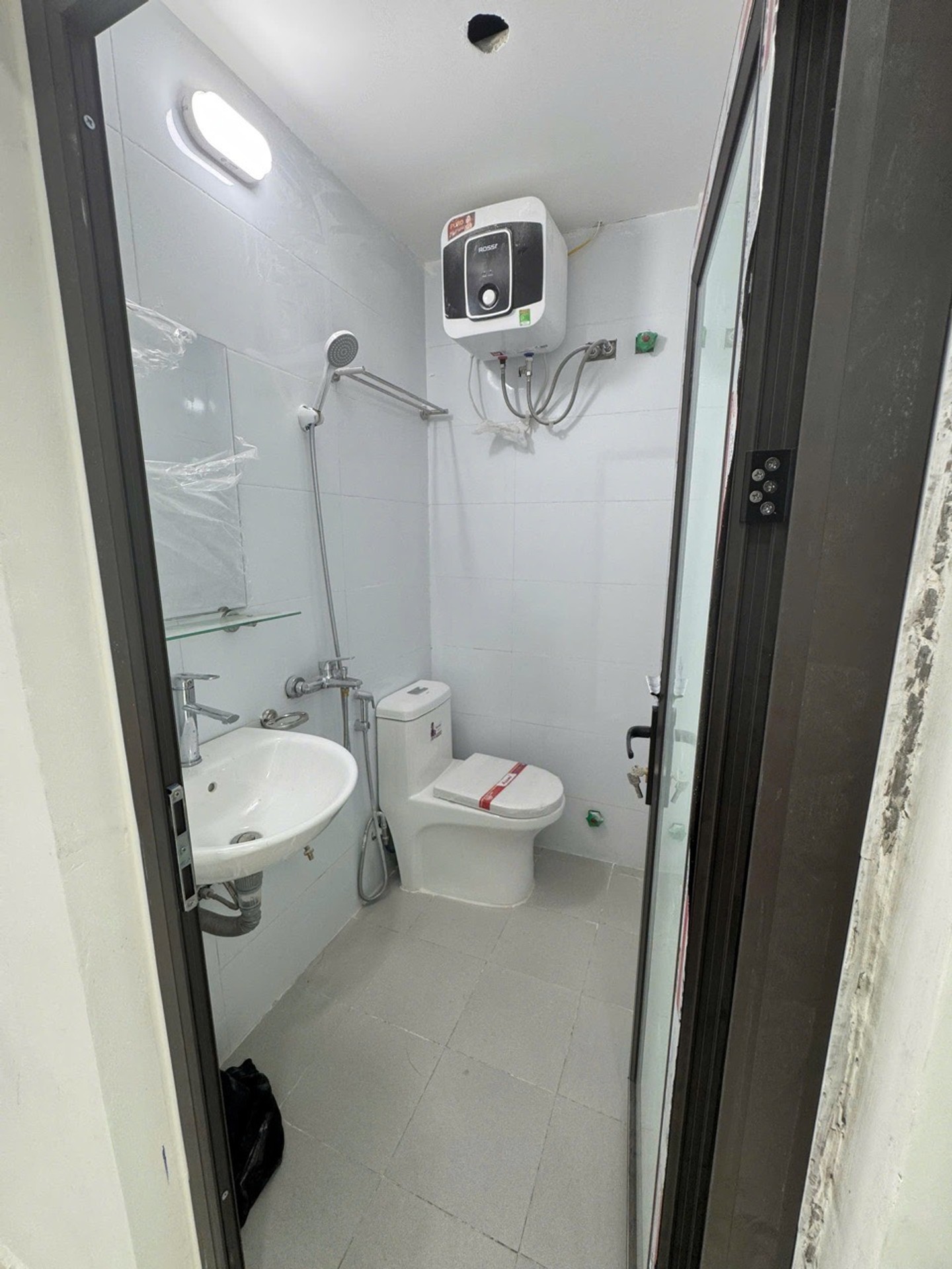 Bán nhà Đông Thiên - diện tích 34m2 3 tầng - gần ô tô - giá 4,2 tỷ