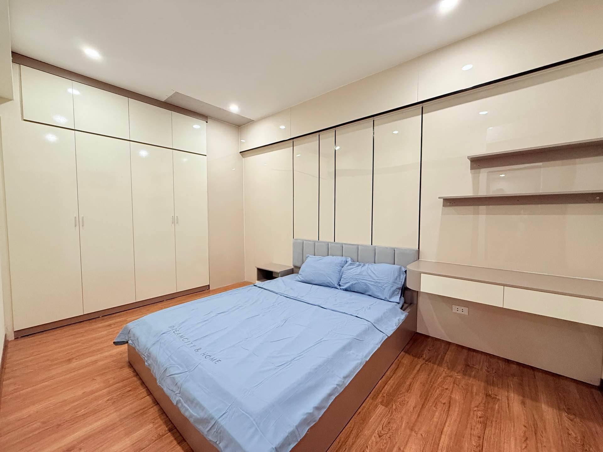 Bán nhà A1.p705 - diện tích 64m2 1 tầng - Nhà đẹp ở ngay - giá 5,3 tỷ