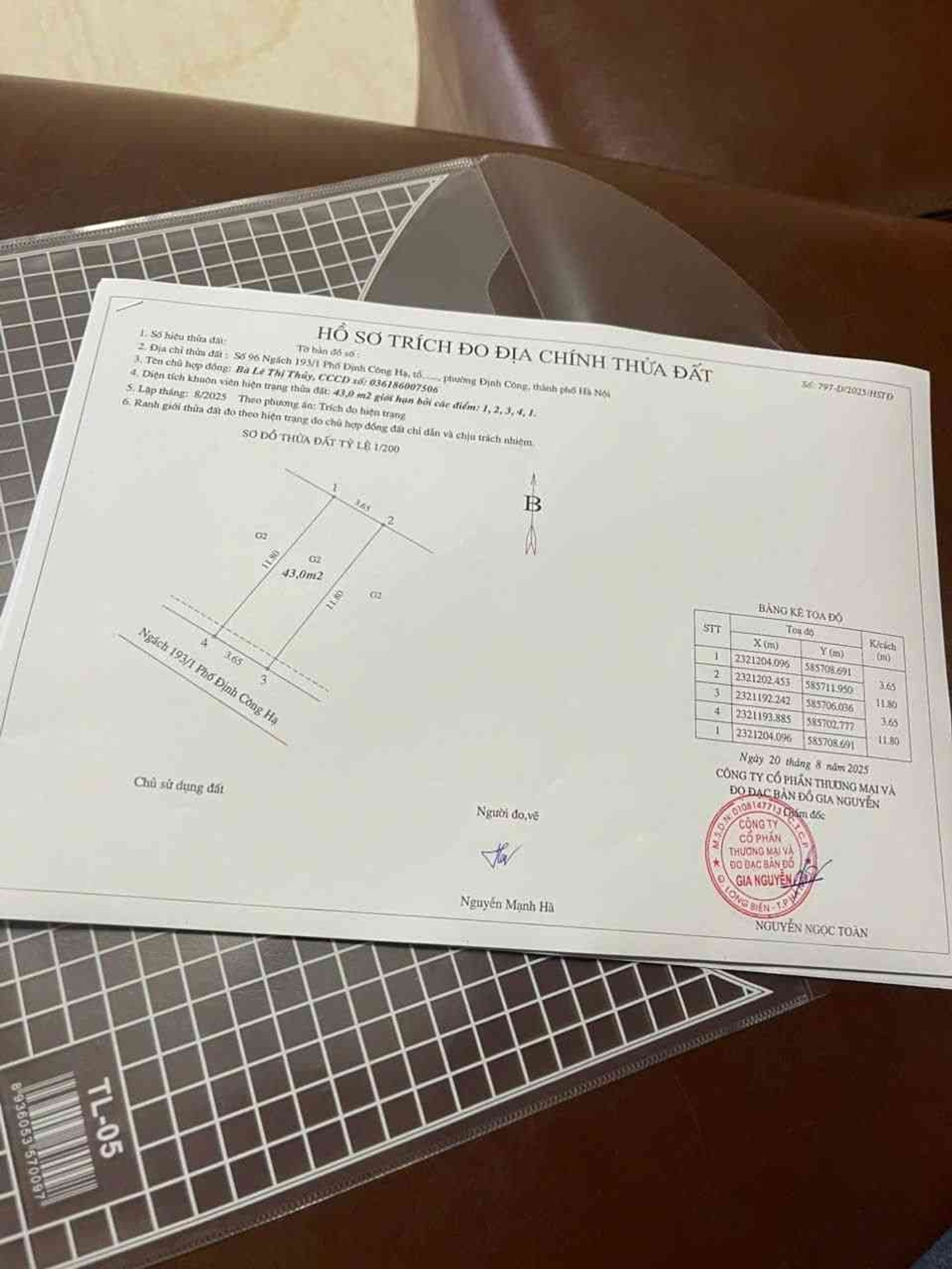 Bán nhà Định Công Hạ - diện tích 43m2 3 tầng - ô tô đỗ cửa - giá 2,8 tỷ