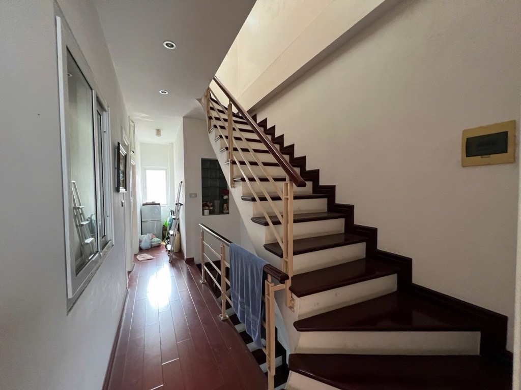 Bán nhà Tạ Quang Bửu - diện tích 63m2 6 tầng - Ô tô tránh - giá 58,8 tỷ