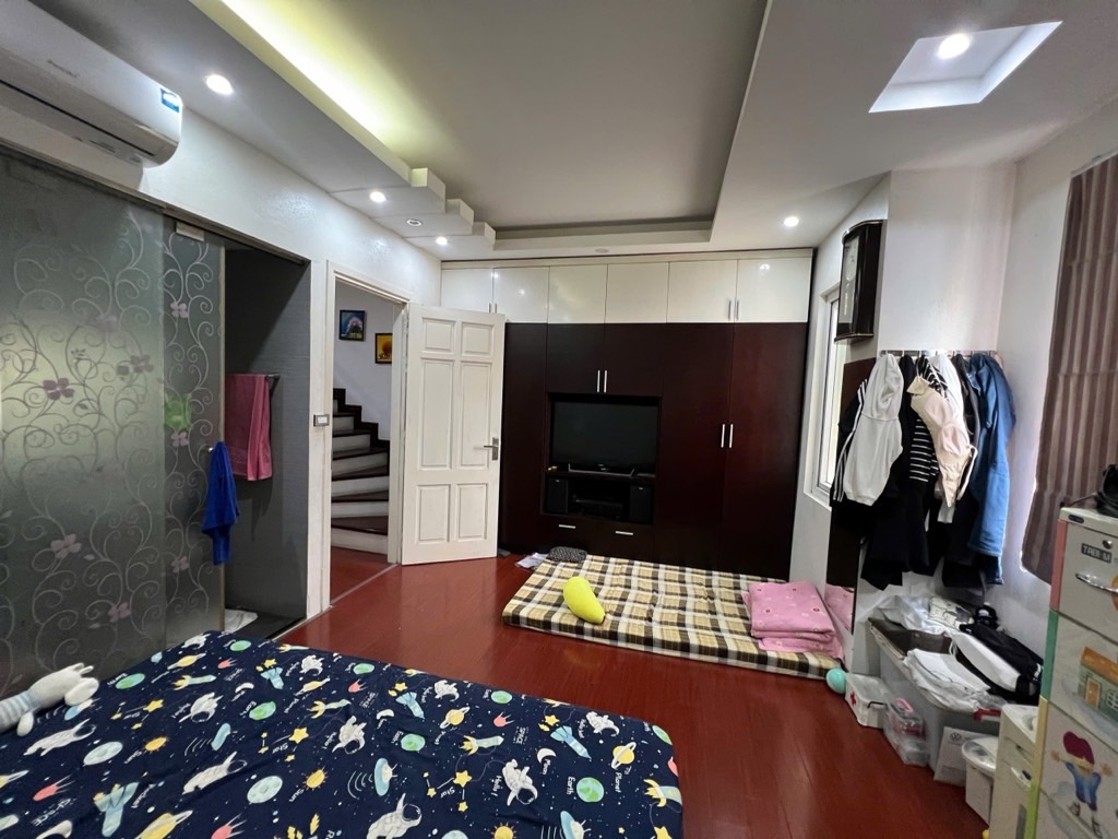 Bán nhà Tạ Quang Bửu - diện tích 63m2 6 tầng - Ô tô tránh - giá 58,8 tỷ