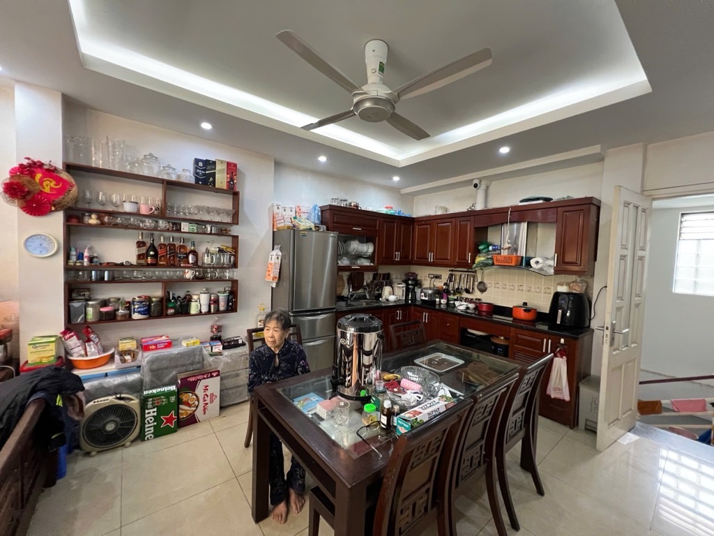 Bán nhà Tạ Quang Bửu - diện tích 63m2 6 tầng - Ô tô tránh - giá 58,8 tỷ