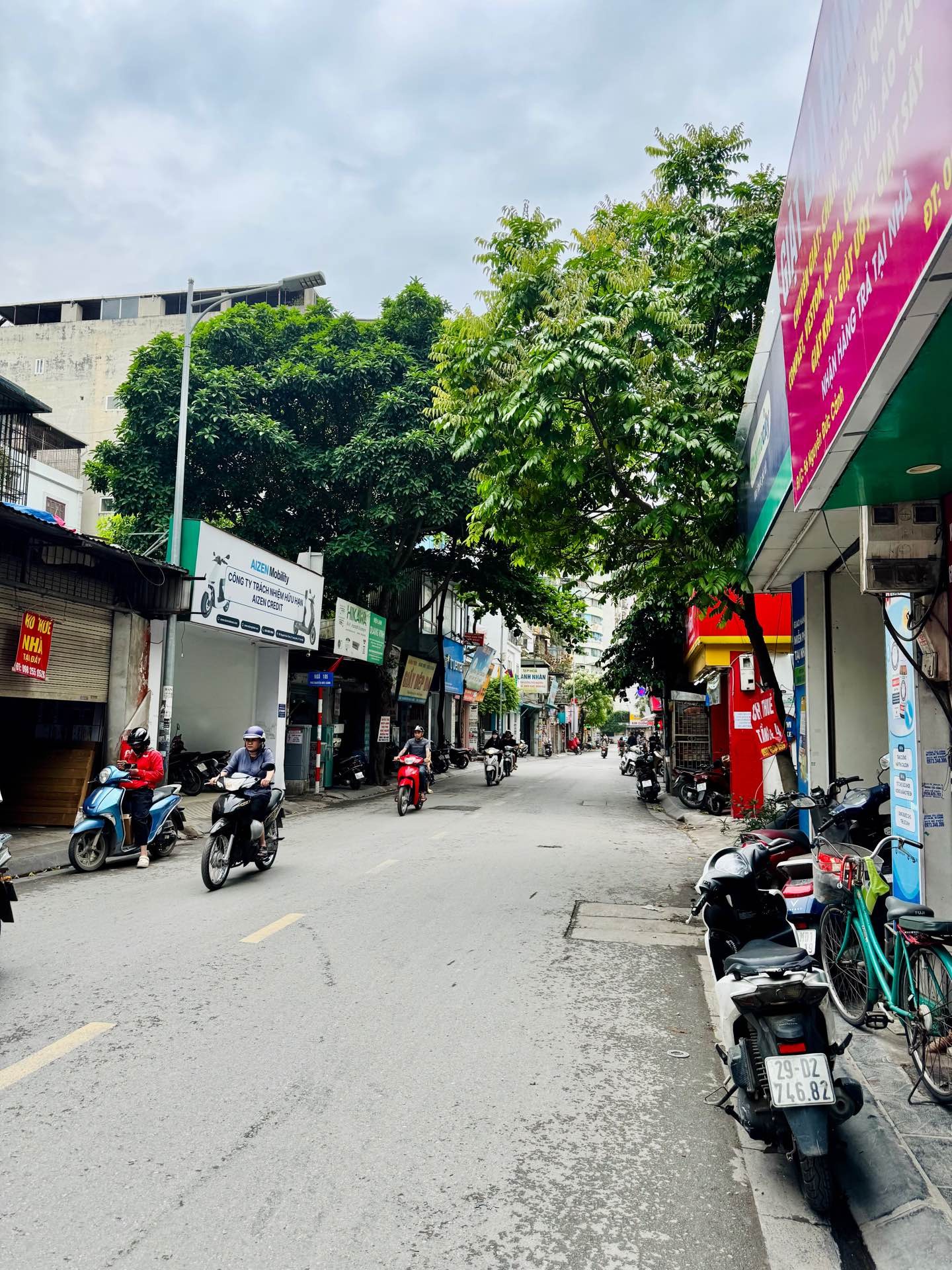 Bán nhà Nguyễn Đức Cảnh - diện tích 103m2 3 tầng - Lô góc - giá 35 tỷ