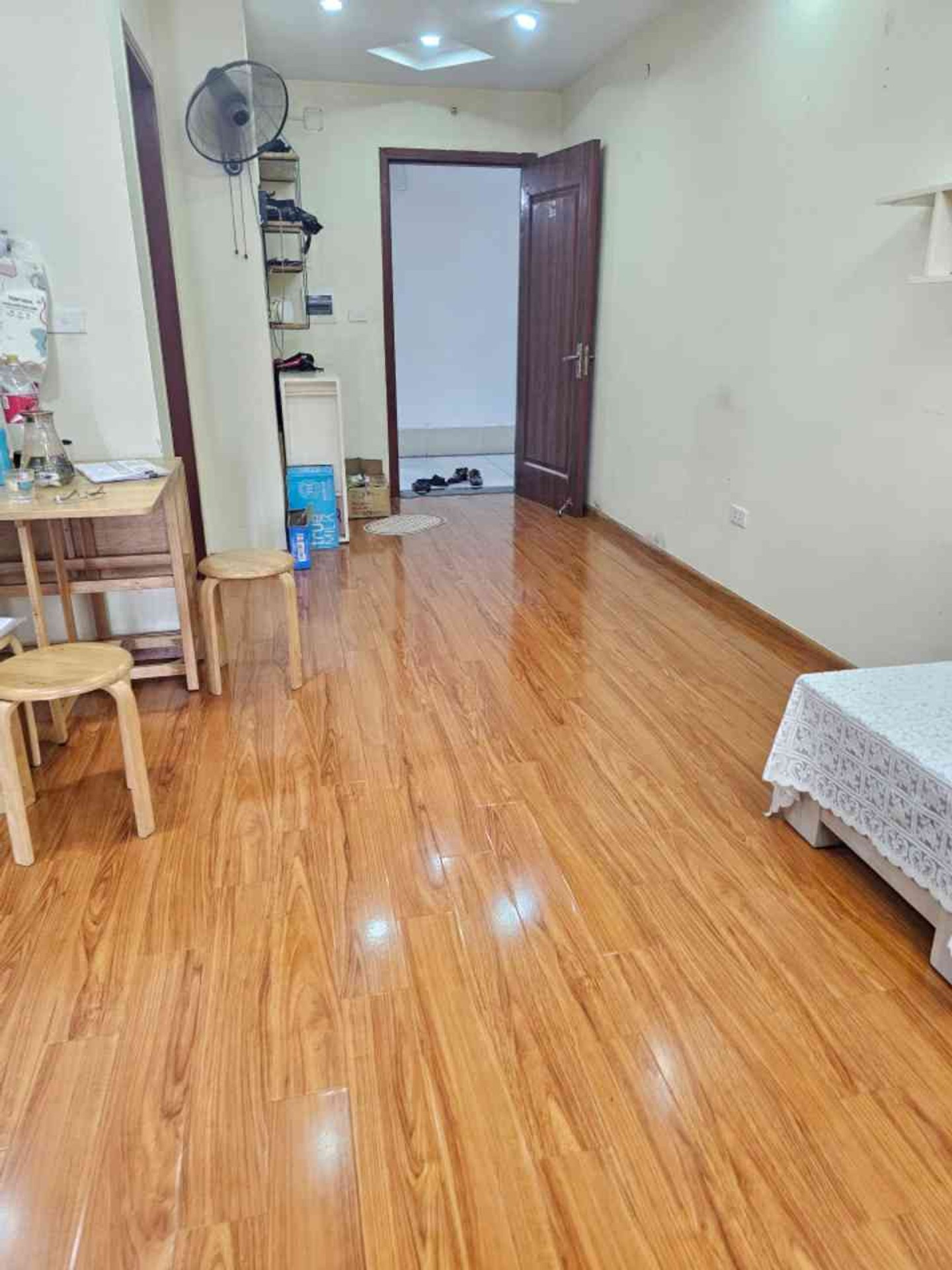 Bán nhà Hoàng Liệt - diện tích 61m2 1 tầng - Căn hộ chung cư VP6 - giá 3,45 tỷ