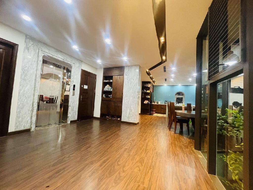 Bán nhà Louis 2 KĐT Louis City Đại Mỗ - diện tích 218m2 5 tầng - Ô TÔ TRÁNH - giá 68 tỷ