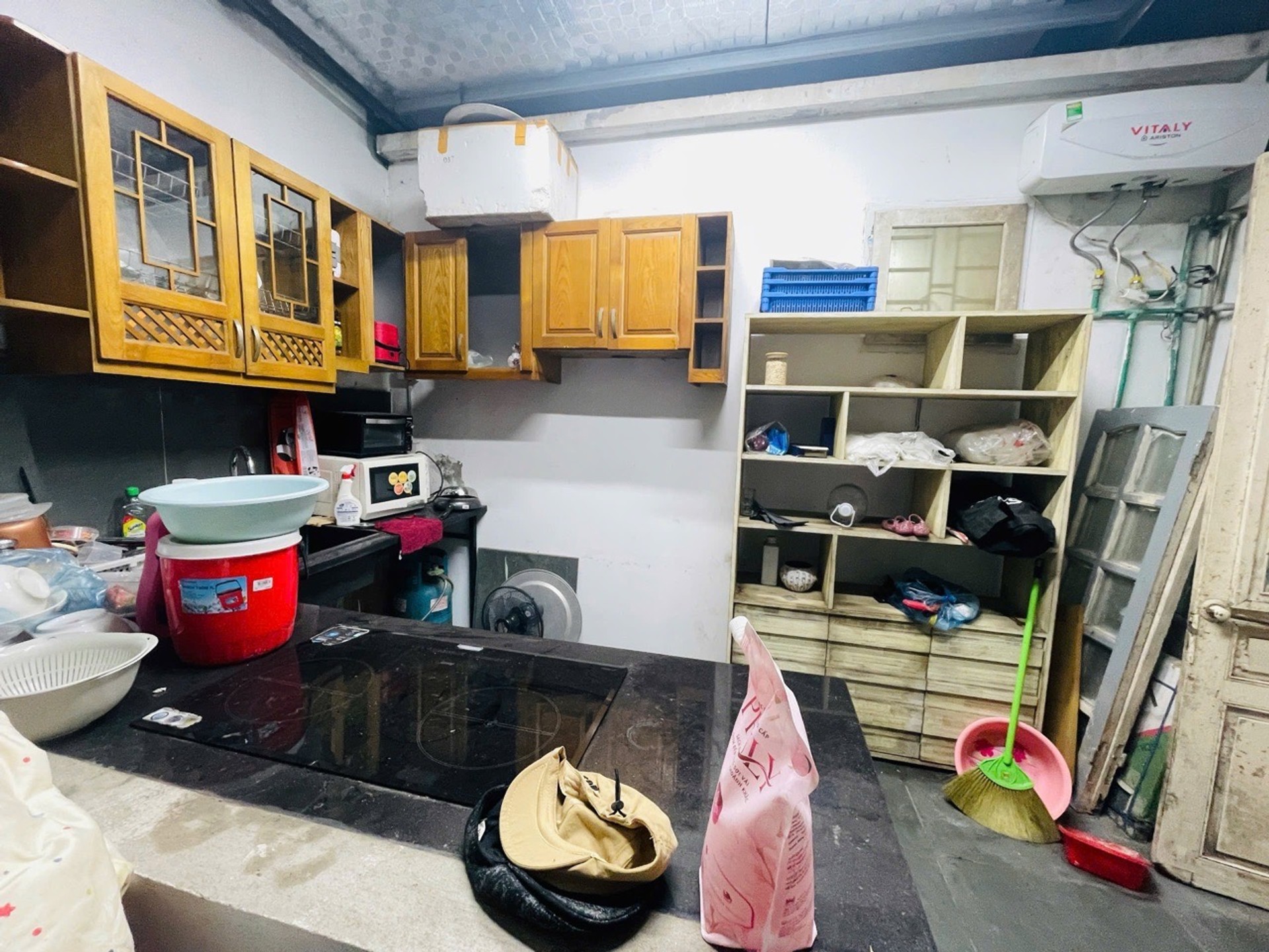Bán nhà Minh Khai - diện tích 54m2 3 tầng - Ô tô đỗ cửa - giá 9,8 tỷ