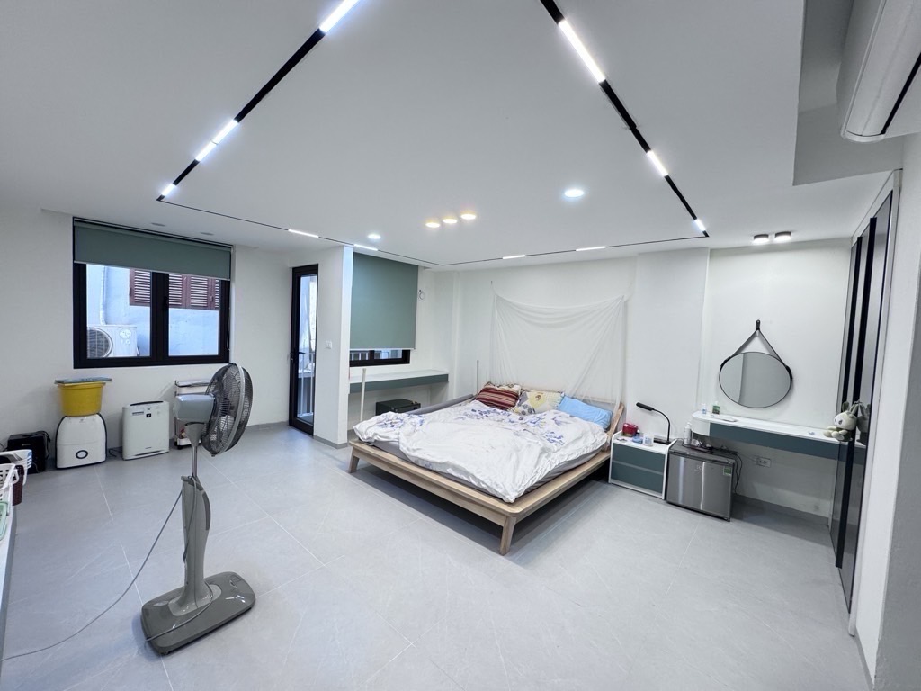 Bán nhà Trần Quang Diệu - diện tích 62m2 7 tầng - ô tô đỗ cửa - giá 29,9 tỷ