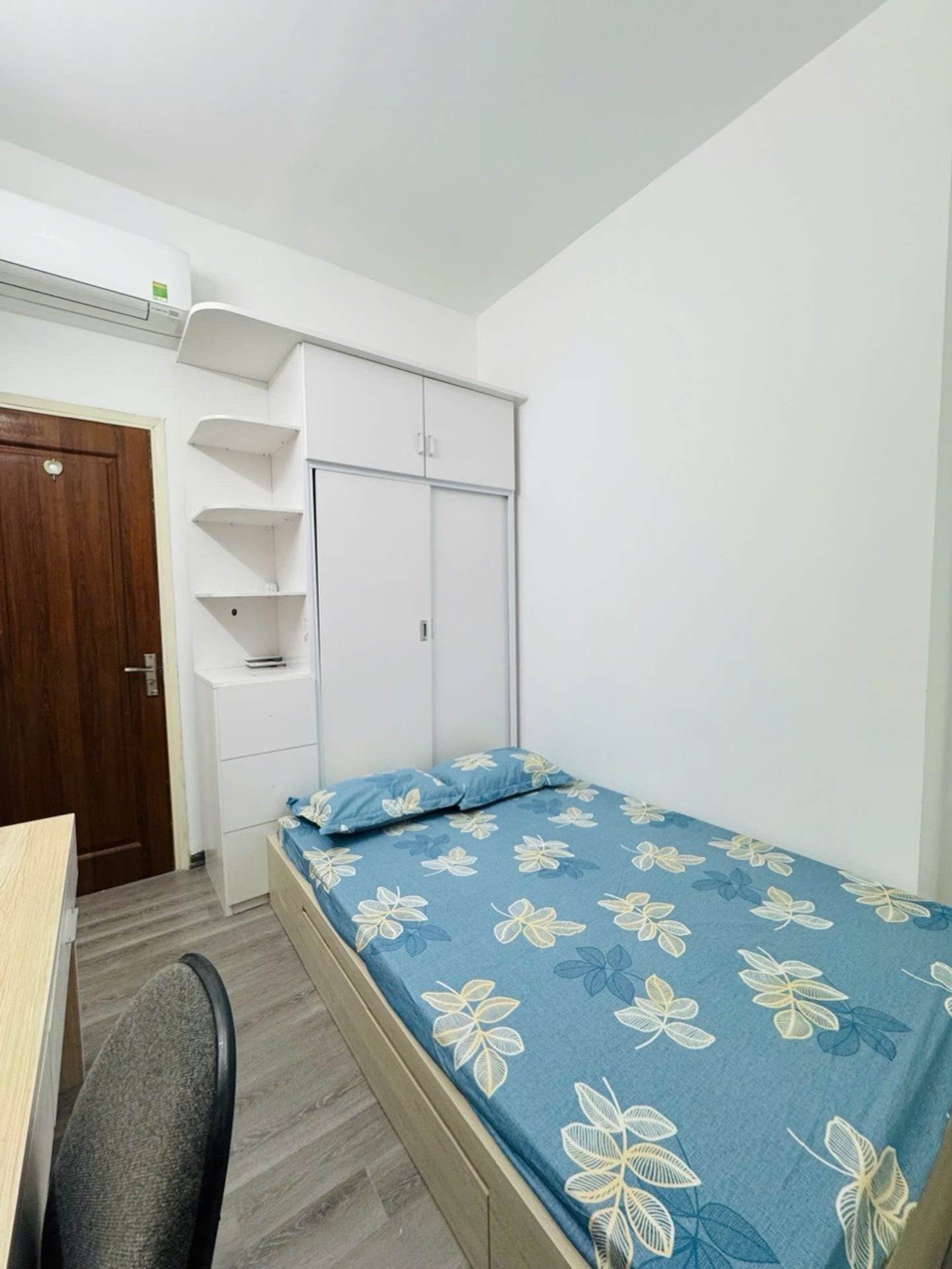 Bán nhà Nguyễn Xiển - diện tích 53m2 1 tầng - mặt tiền 5,8m - giá 3,9 tỷ