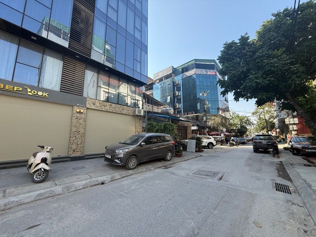 Bán nhà Giải Phóng - diện tích 52m2 7 tầng - Ô TÔ TRÁNH - giá 25 tỷ