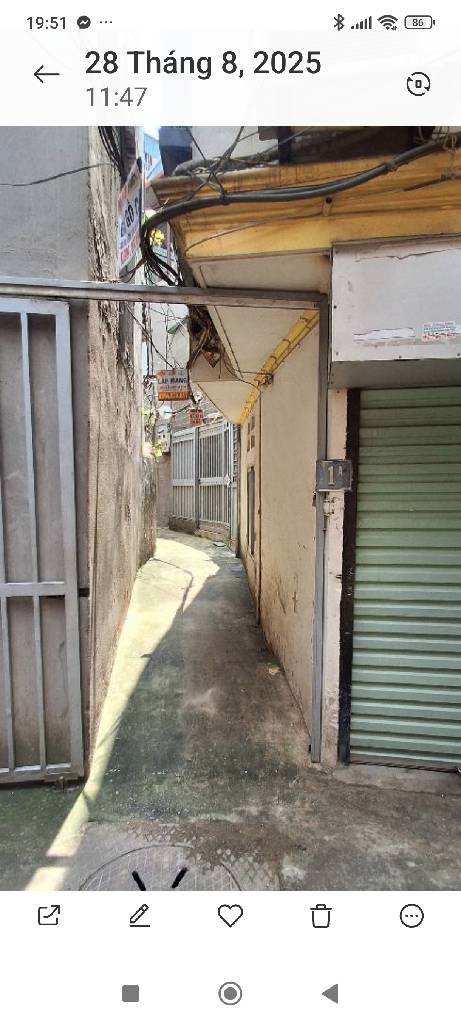 Bán nhà Minh Khai - diện tích 37m2 2 tầng - 1 mặt phố, 1 mặt ngõ - giá 6,4 tỷ