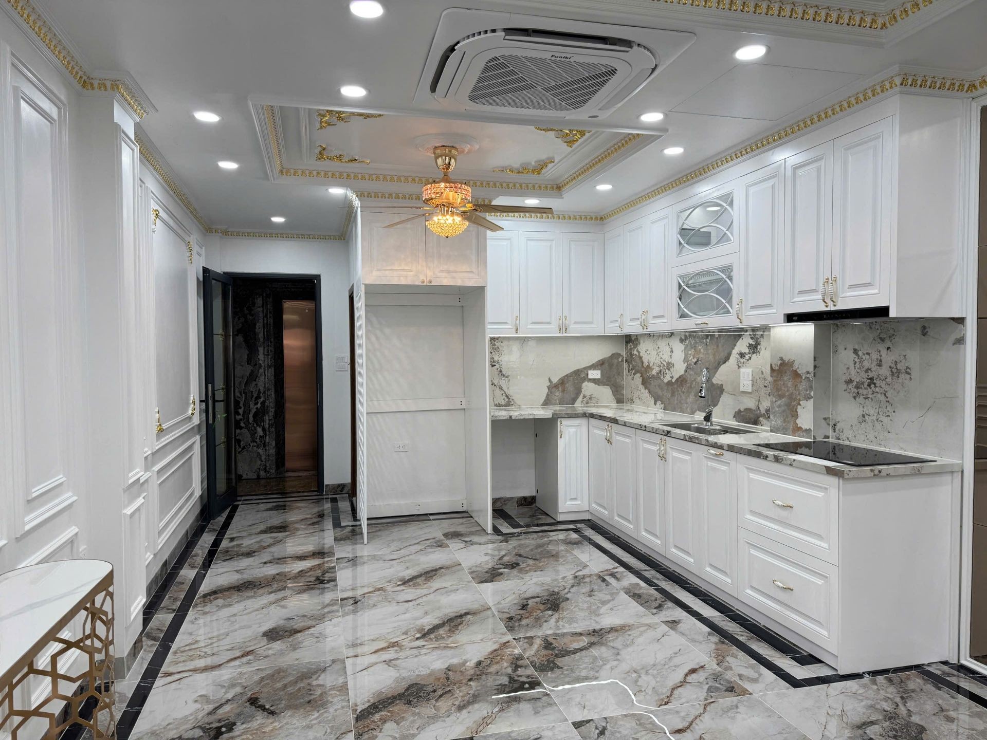 Bán nhà Nguyễn Đức Cảnh - diện tích 61m2 7 tầng - ô tô tránh - giá 25 tỷ