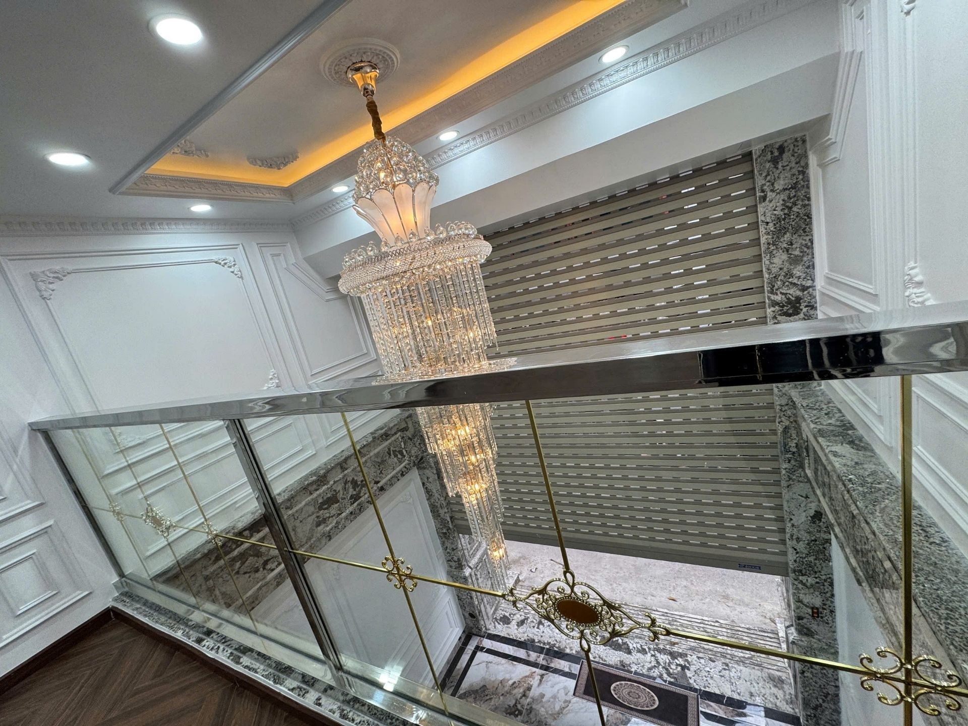 Bán nhà Nguyễn Đức Cảnh - diện tích 61m2 7 tầng - ô tô tránh - giá 25 tỷ
