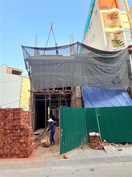 Bán nhà Đầm Trấu - diện tích 81m2 6 tầng - Phân lô ô tô tránh - giá 42,5 tỷ