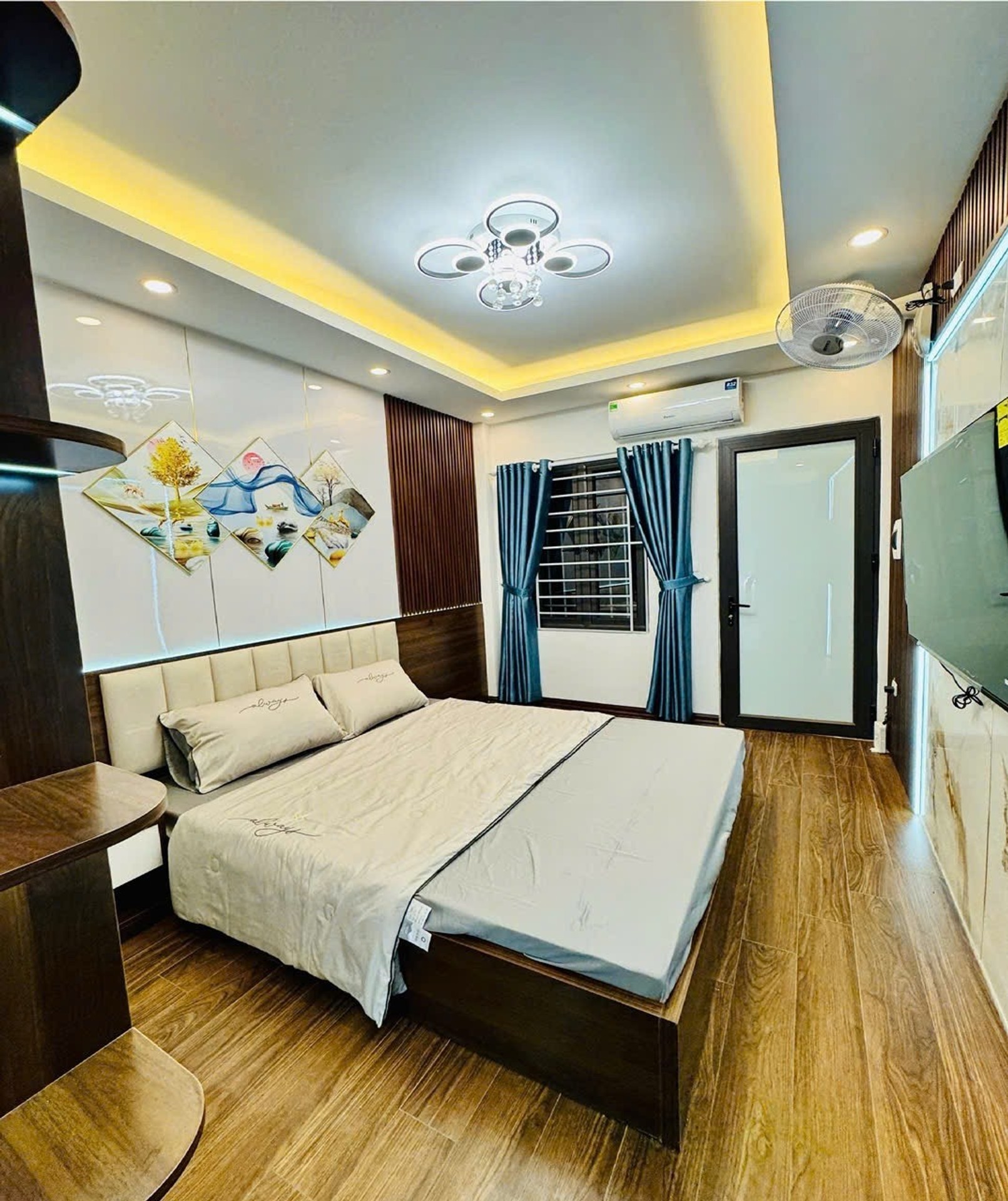 Bán nhà Tân Khai - diện tích 24m2 5 tầng - Ô tô tránh 30m - giá 6,7 tỷ
