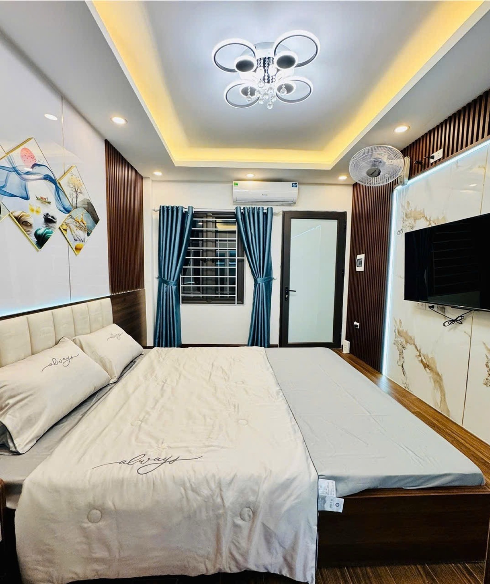 Bán nhà Tân Khai - diện tích 24m2 5 tầng - Ô tô tránh 30m - giá 6,7 tỷ