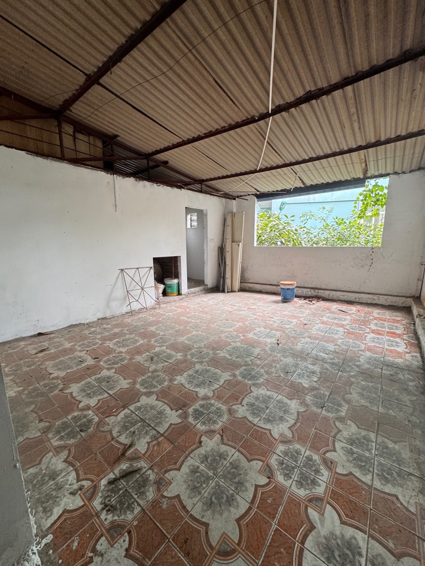 Bán nhà Cát Linh - diện tích 37m2 2 tầng - Gần phố nhiều tiện ích - giá 5,6 tỷ