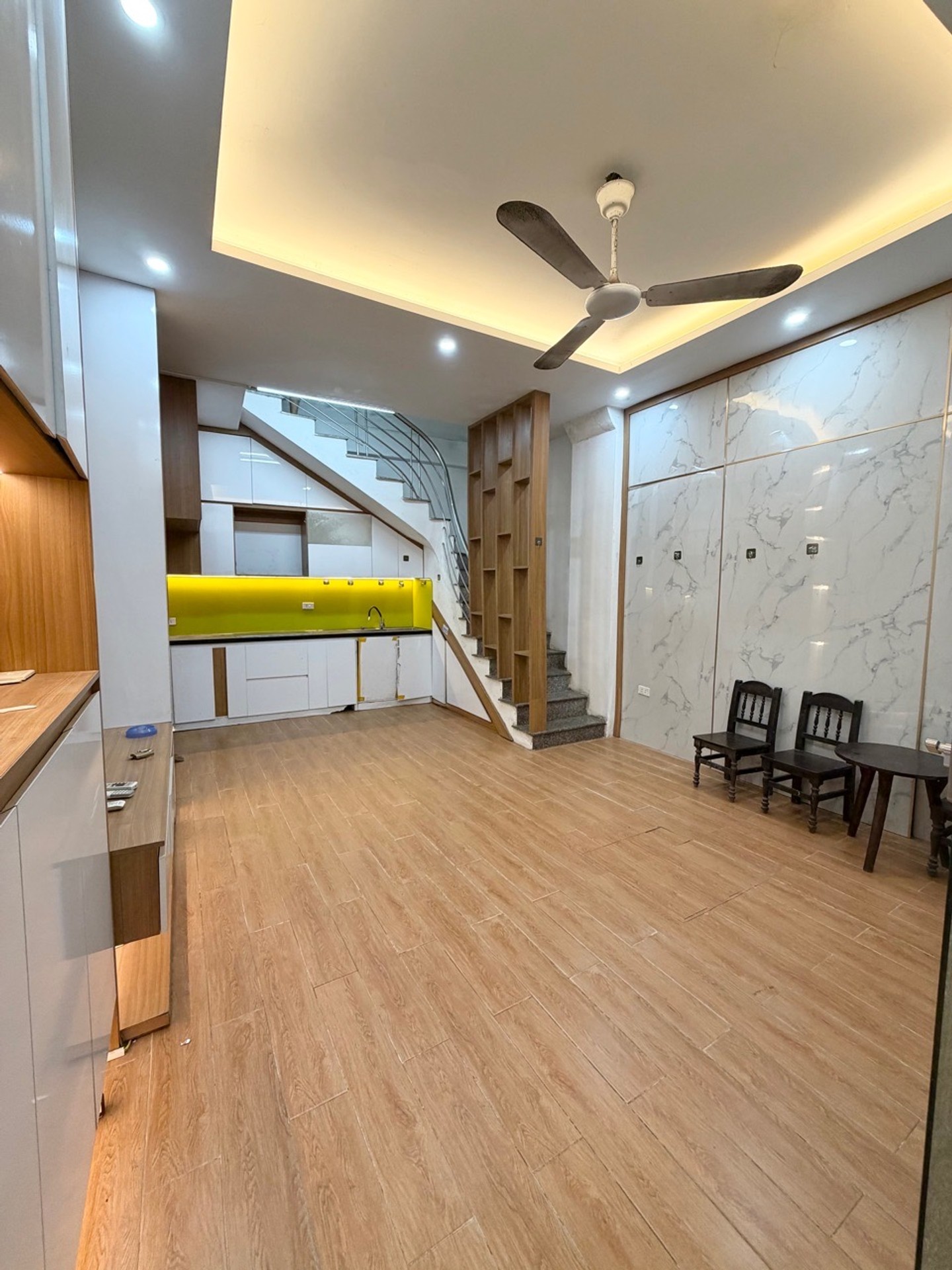 Bán nhà Thúy Lĩnh - diện tích 25m2 4 tầng - Lô góc - giá 3,6 tỷ