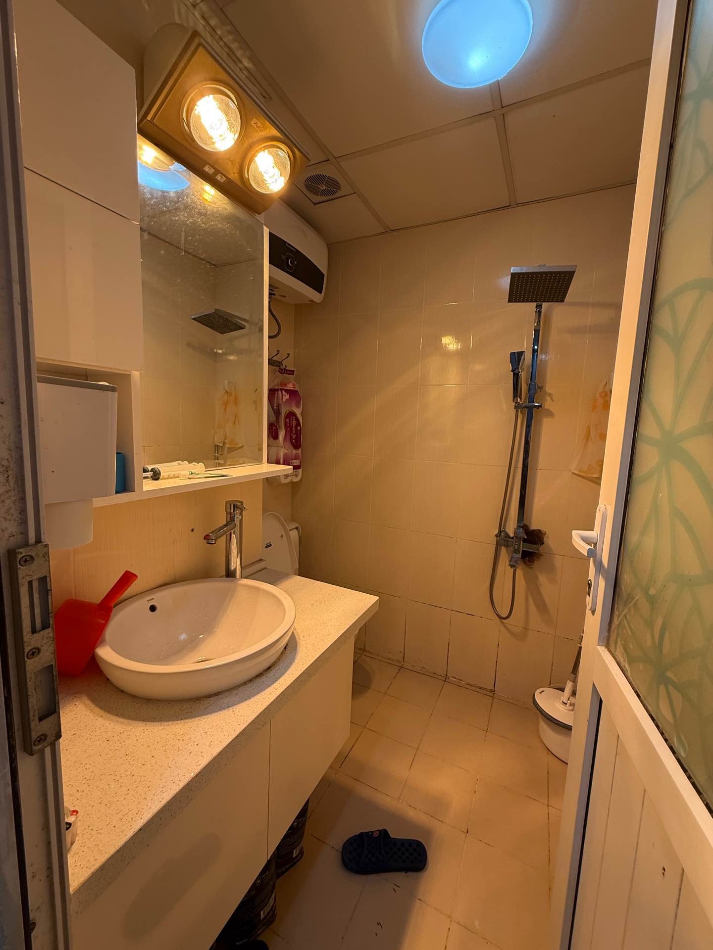 Bán nhà Trần Hòa - diện tích 70m2 7 tầng - Sổ đỏ chính chủ - giá 5,75 tỷ